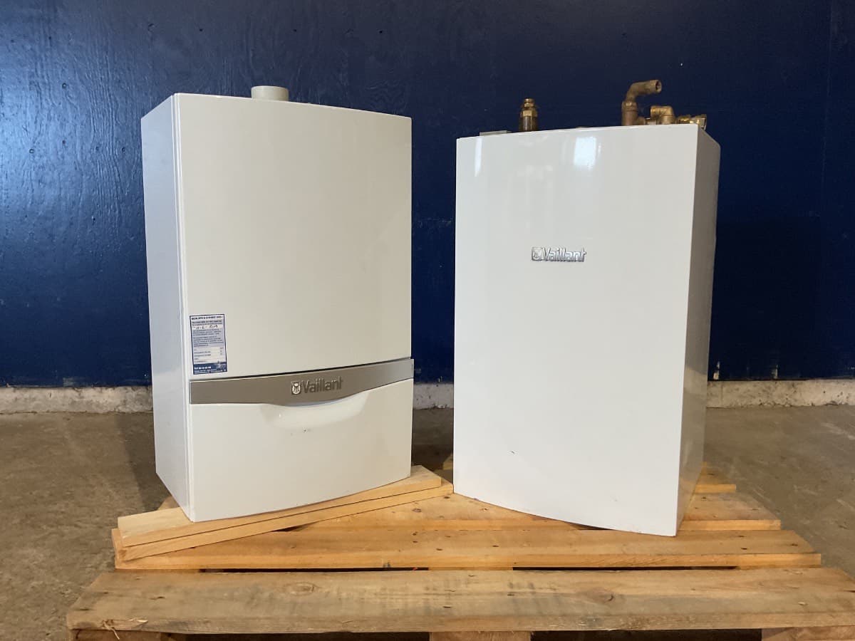 Vaillant Gasfyr + Vaillant Vandbeholder 60 Liter - 1