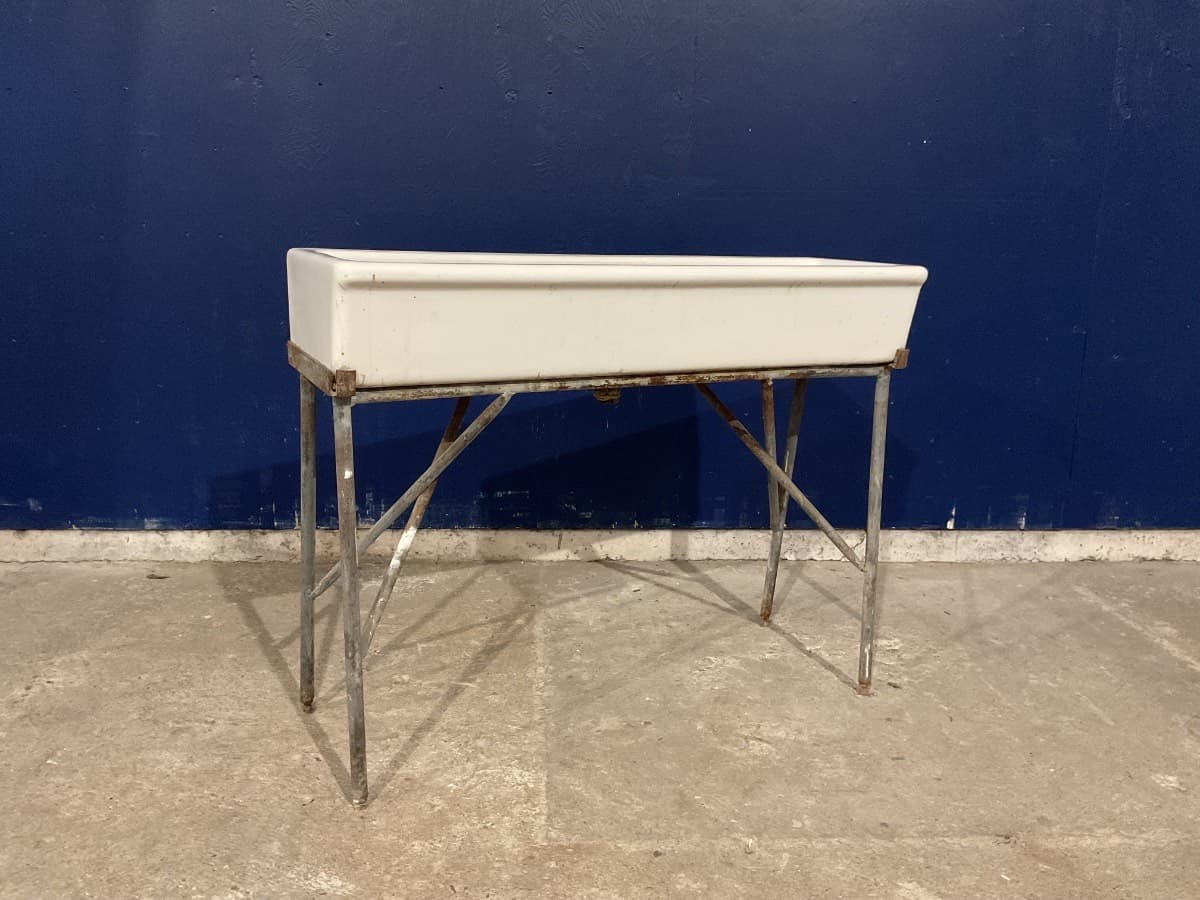 Vask med stålstel - 1