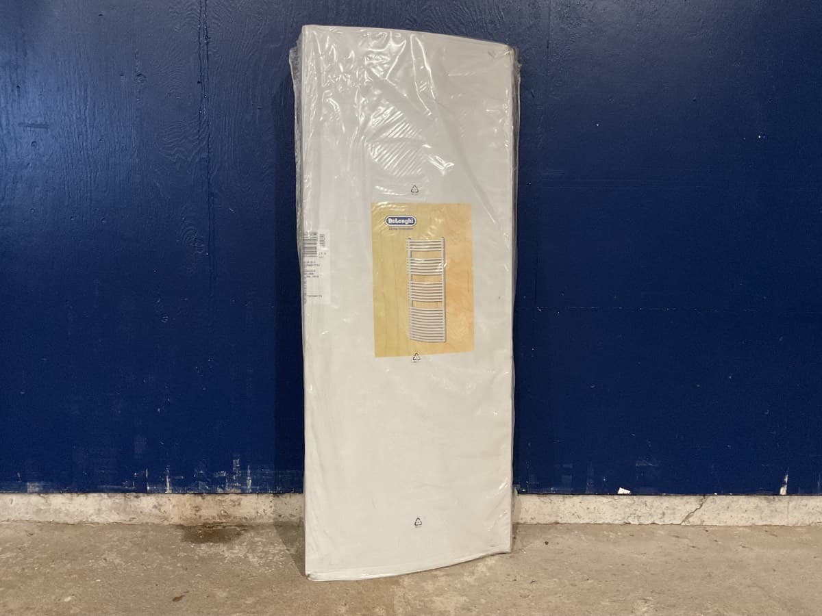 DeLonghi Håndklædevarmer på vand | Iridio Parentesi - 1