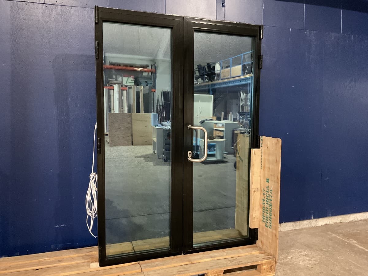 Butiksdør med sikkerhedsglas - 1