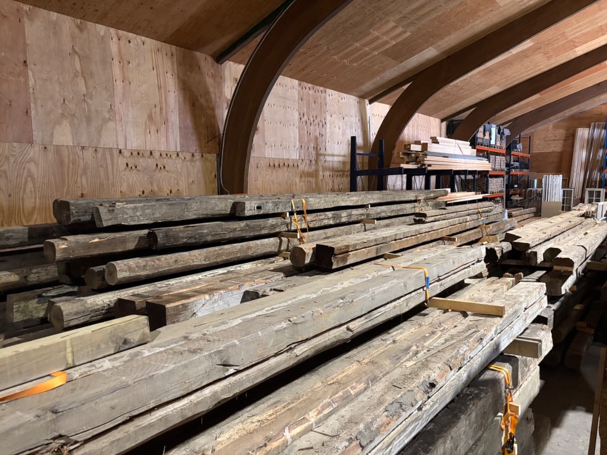 Gammelt tømmer 20cm x 20cm - pr. lbm. - 1