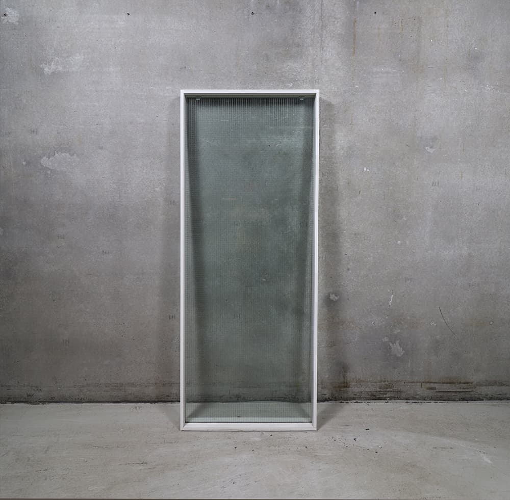 Trådet glas i karm 87 x 203 cm - 1