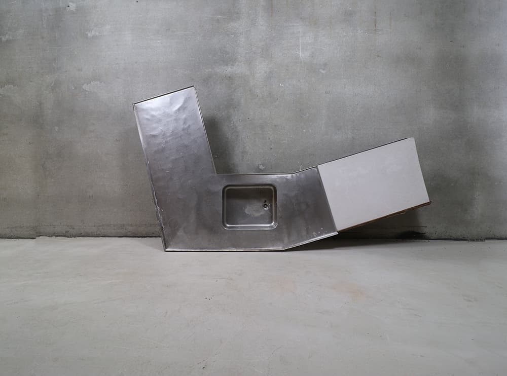 Stål- og laminat bordplade med vask