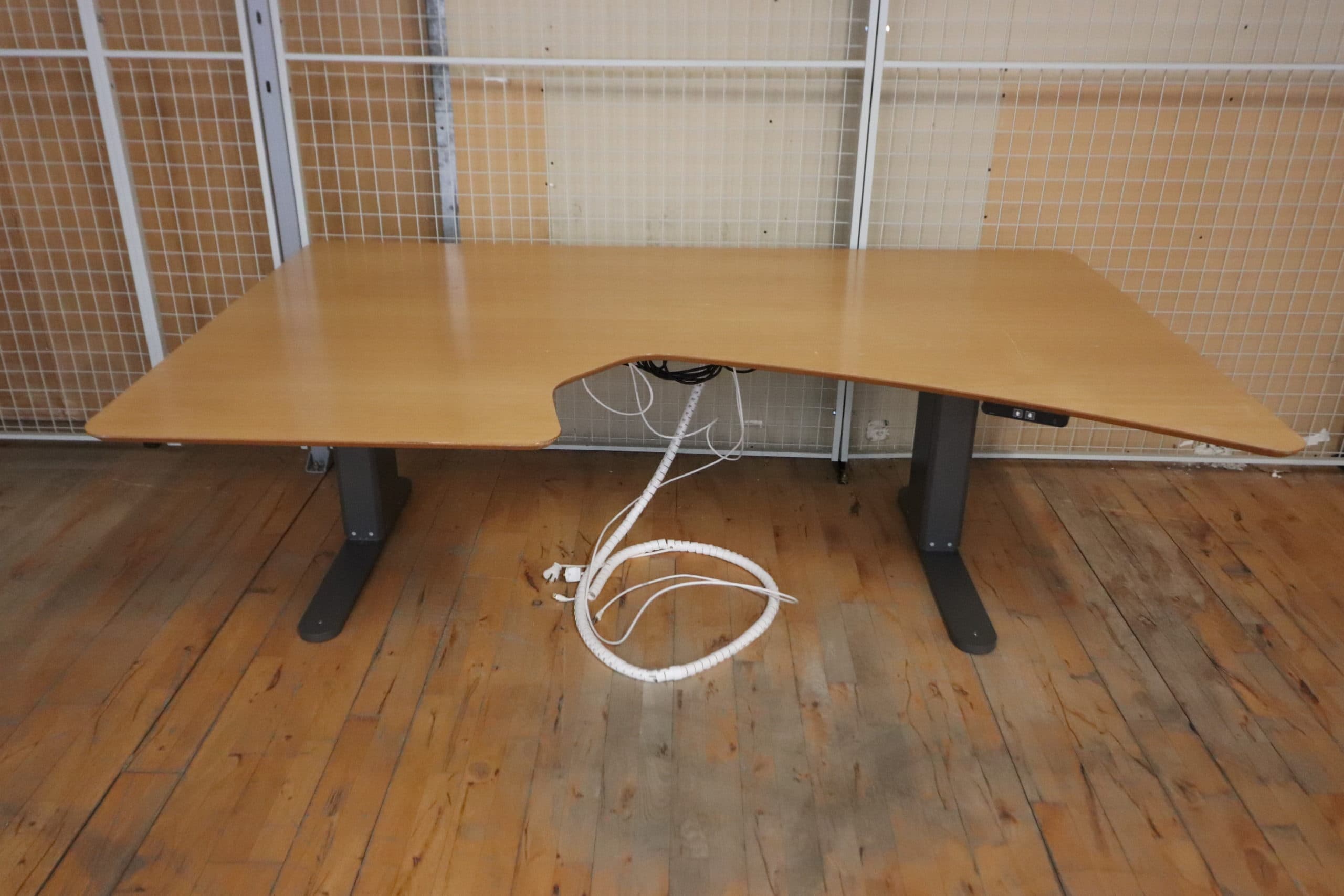 EL hæve-sænke skrivebord 120x200cm - 1