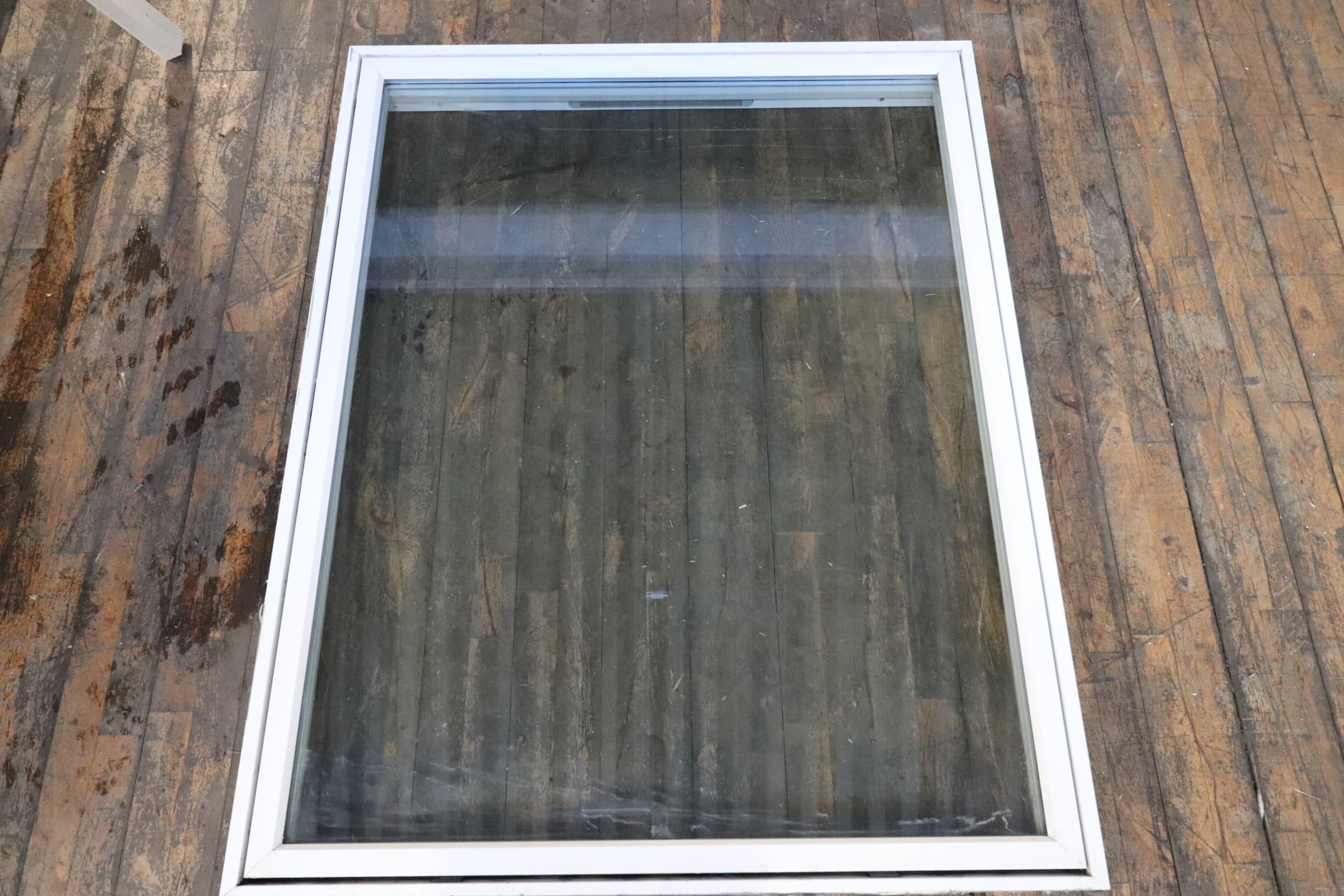 Topstyret vindue 110x137cm Pris kr. 900,- - 1