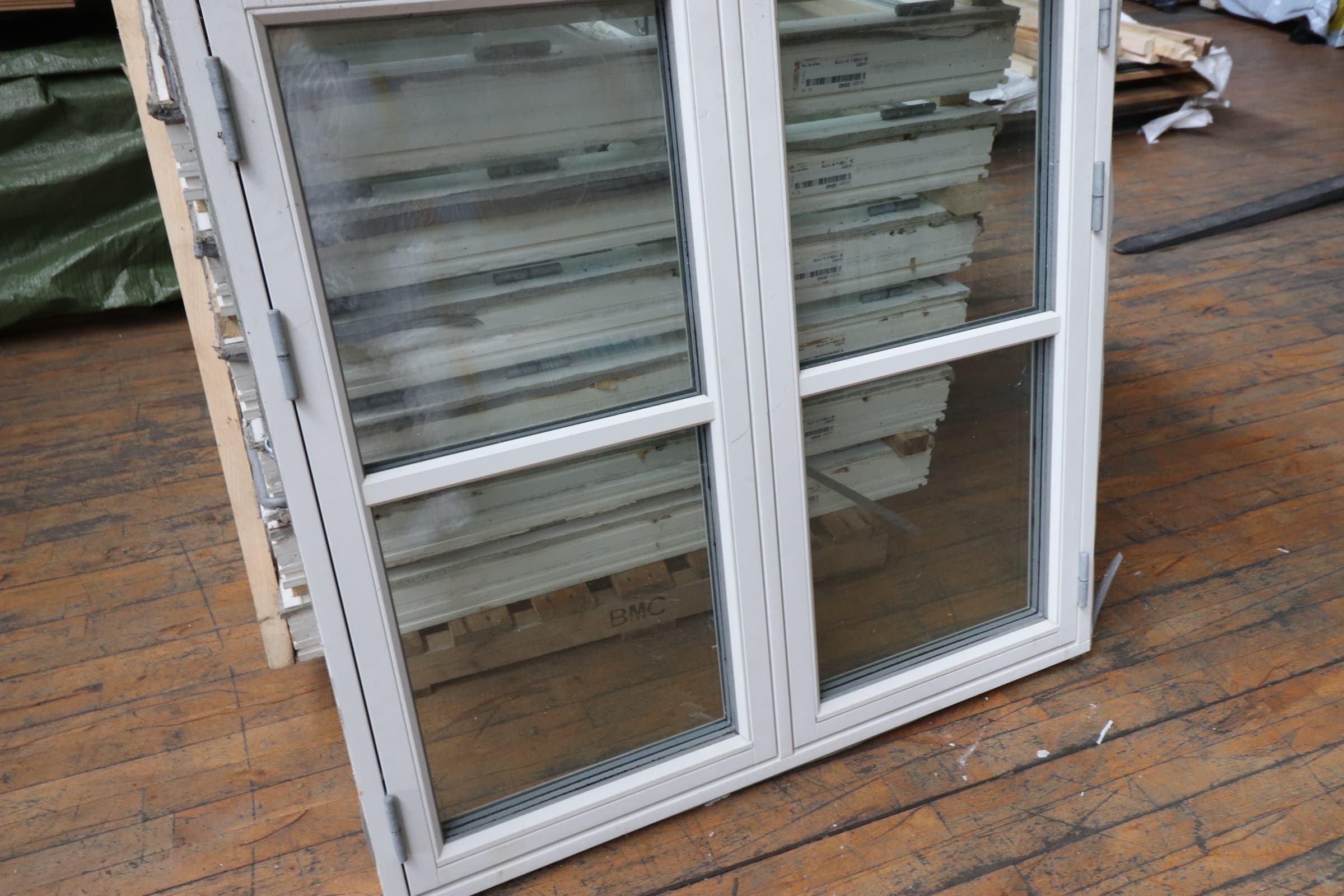 Nyere Bondehus vindue 119×118 Pris kr. 2100,- - 1