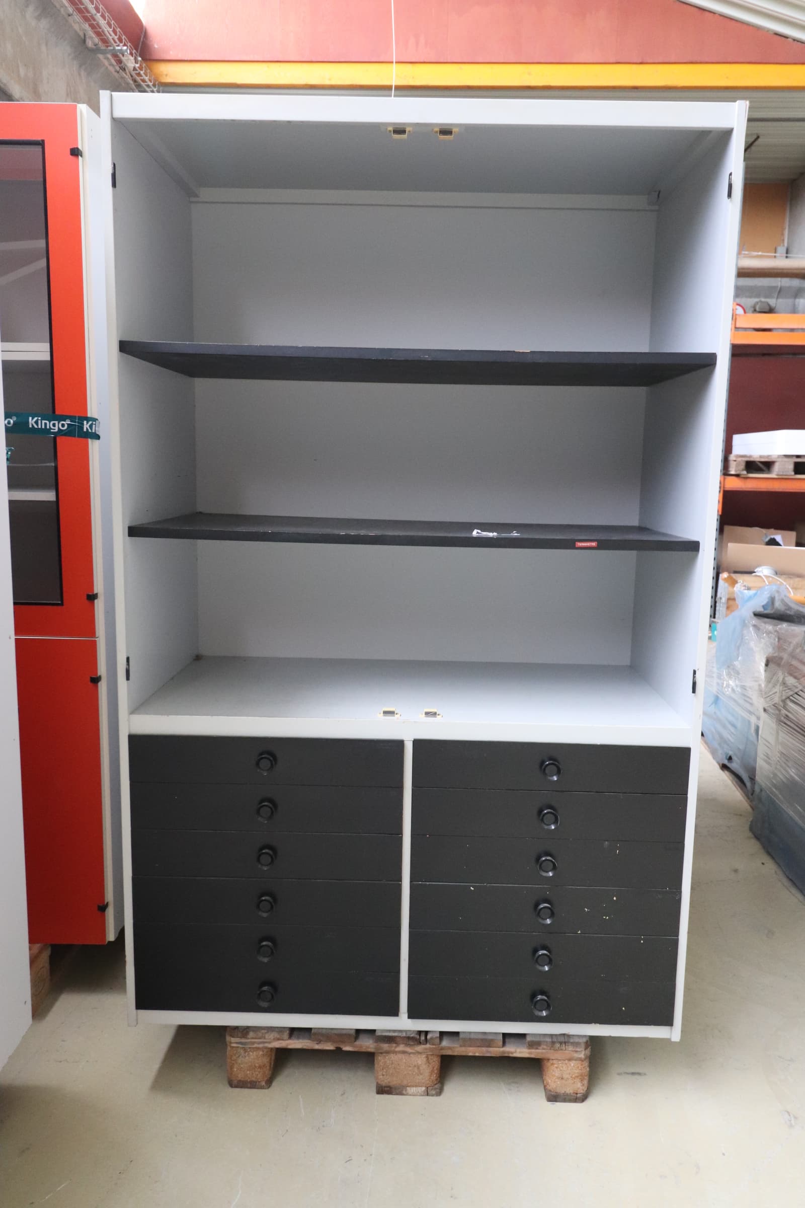 Dobbelt højskab med 12 skuffer - 1