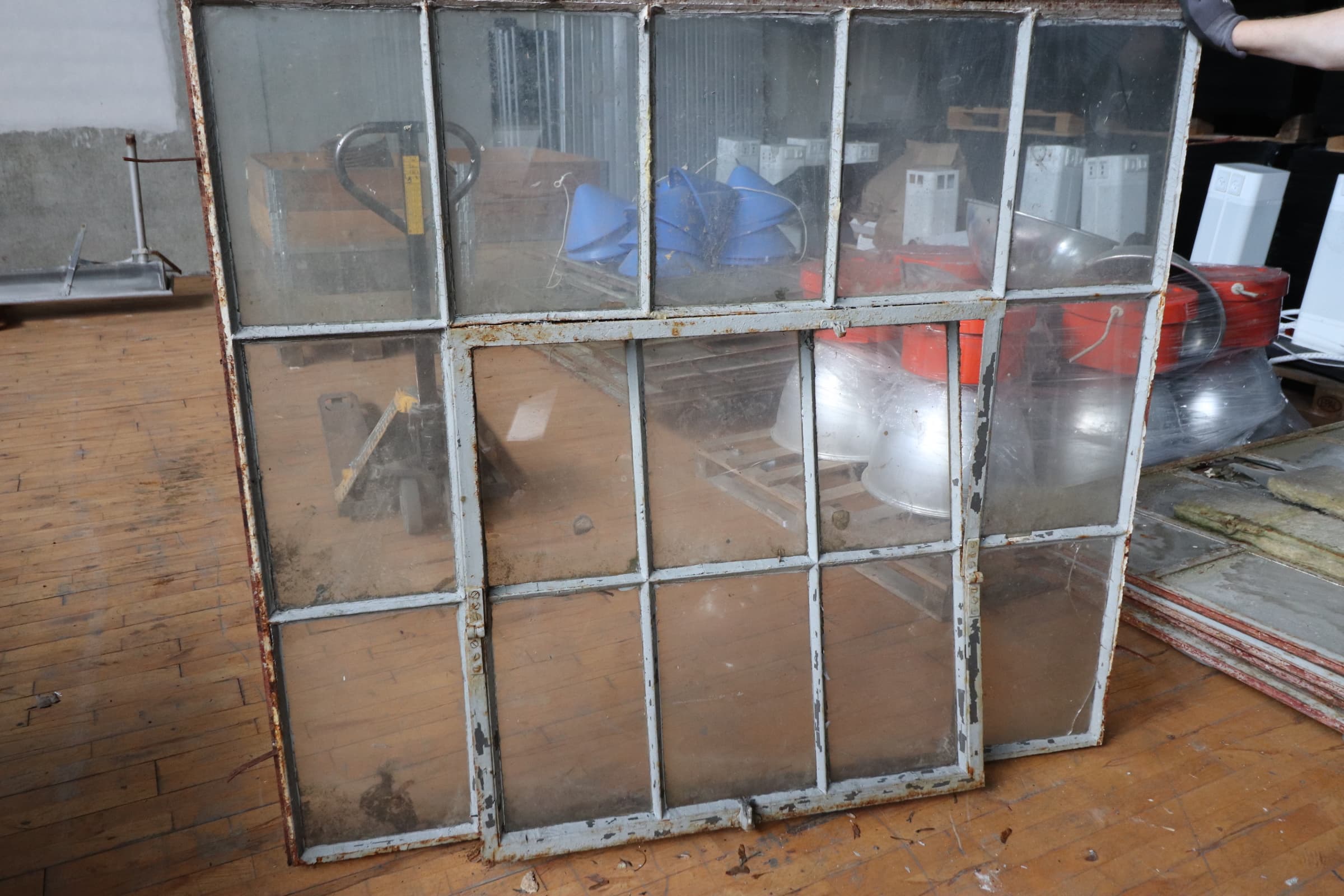 Gammelt støbejerns vindue 165x145cm - 1