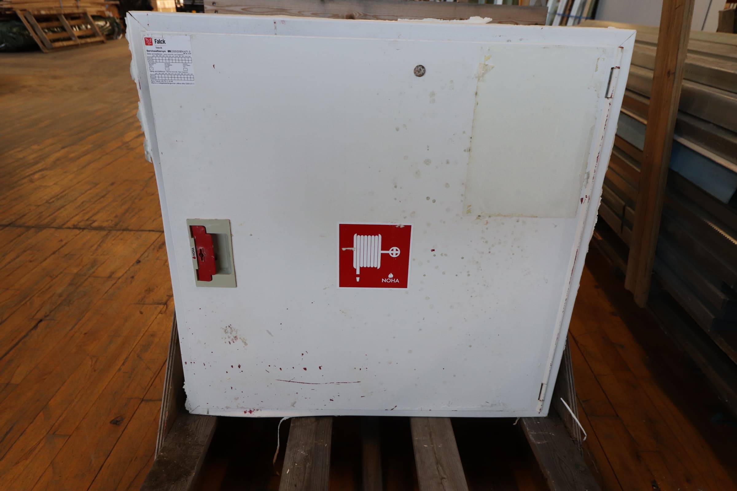 Slangeskab, Brandskab 80x80cm NOHA. pris pr/stk.