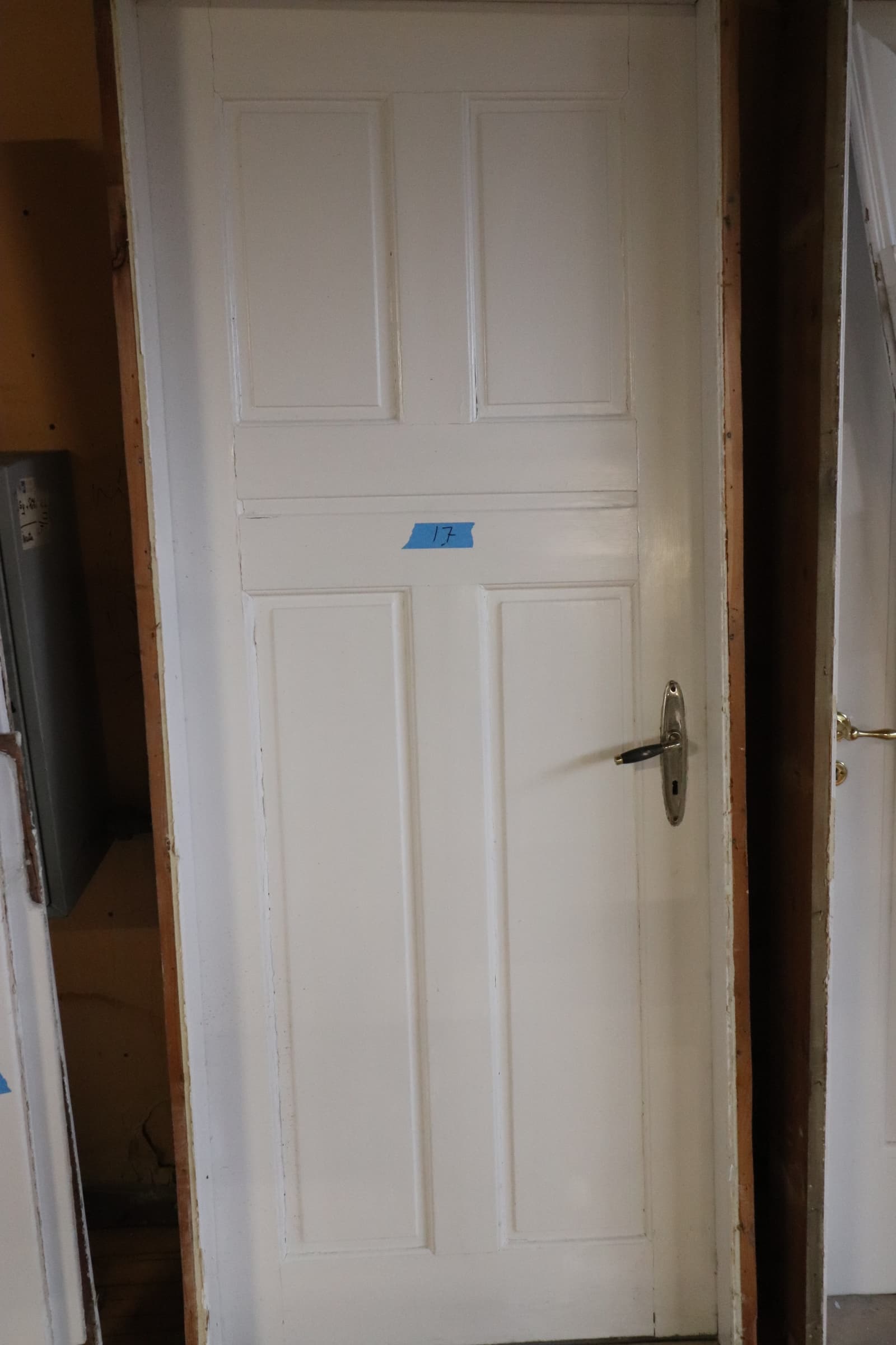 Fyr træ fyldningsdør år 1900 – 87x214cm