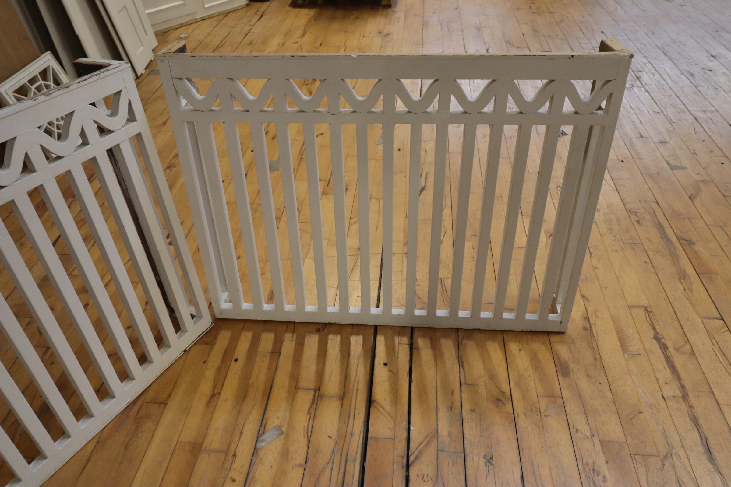 Radiator skjuler fra år 1900 i træ. 99x80cm - 1