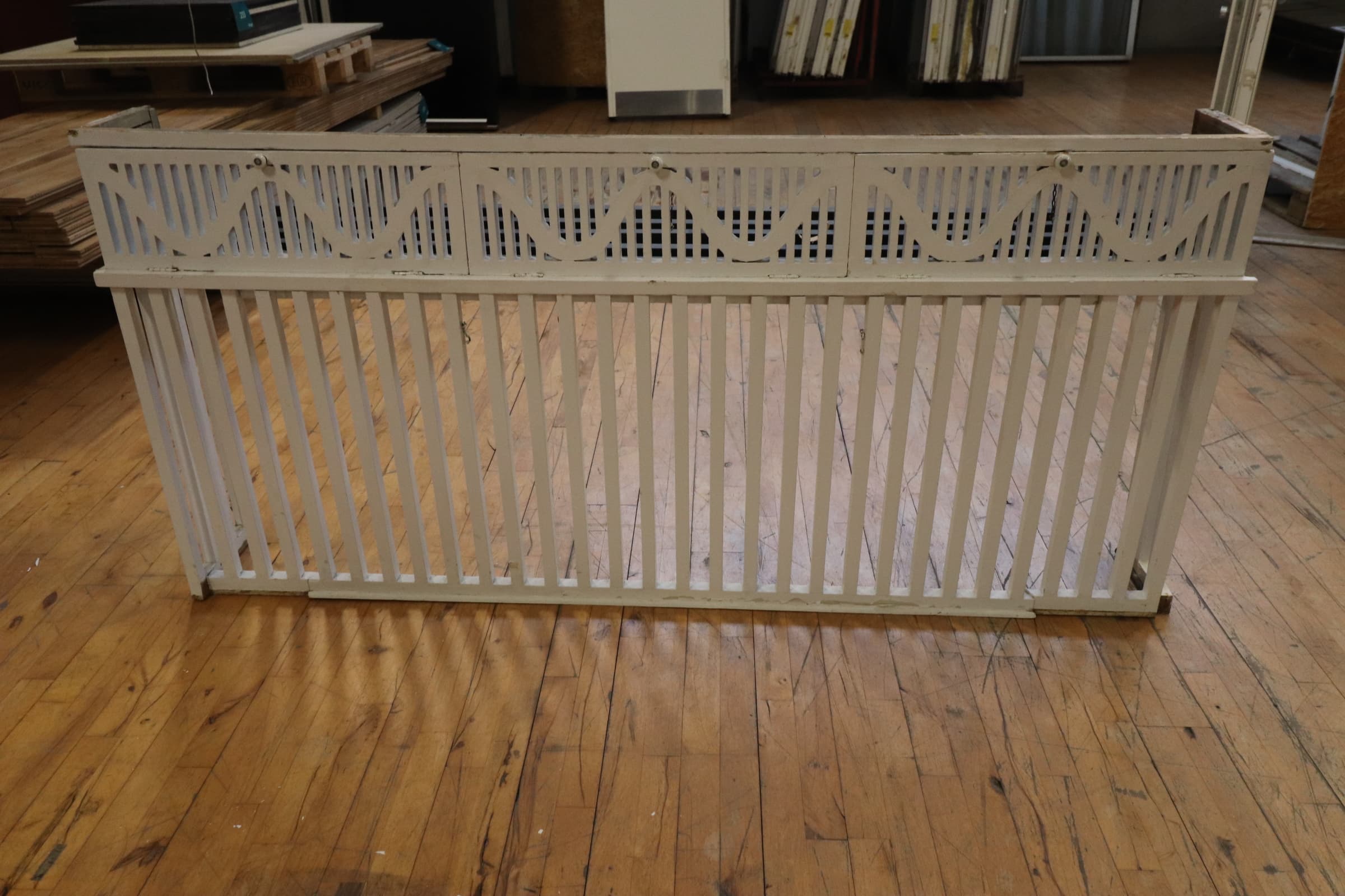 Radiatorskjuler fra år 1900 i træ190x94cm - 1