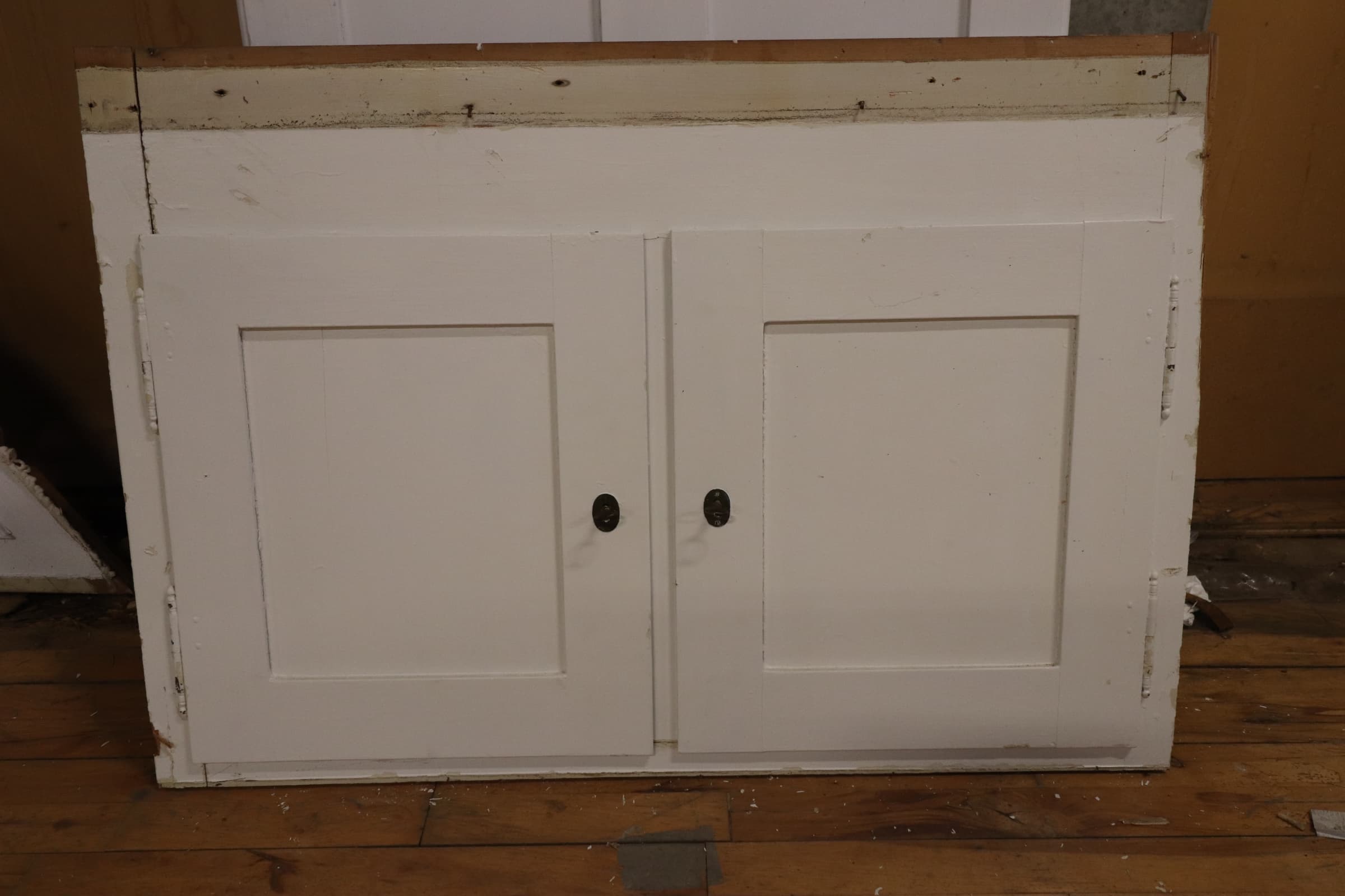 Skabs front med 2 låger år 1900 - 1