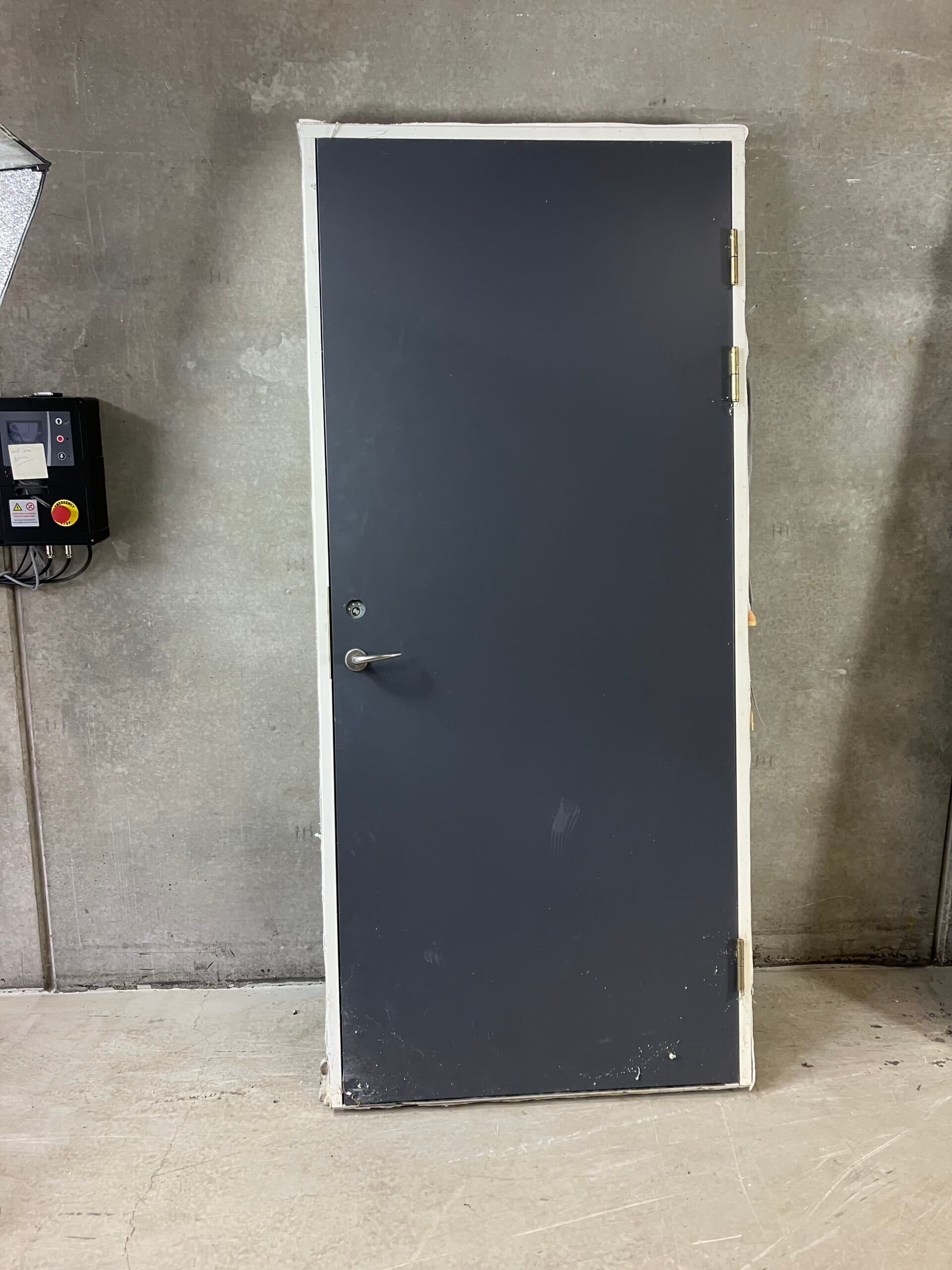 Grå indvendig dør 945x2120mm – H uden dørspion - 1