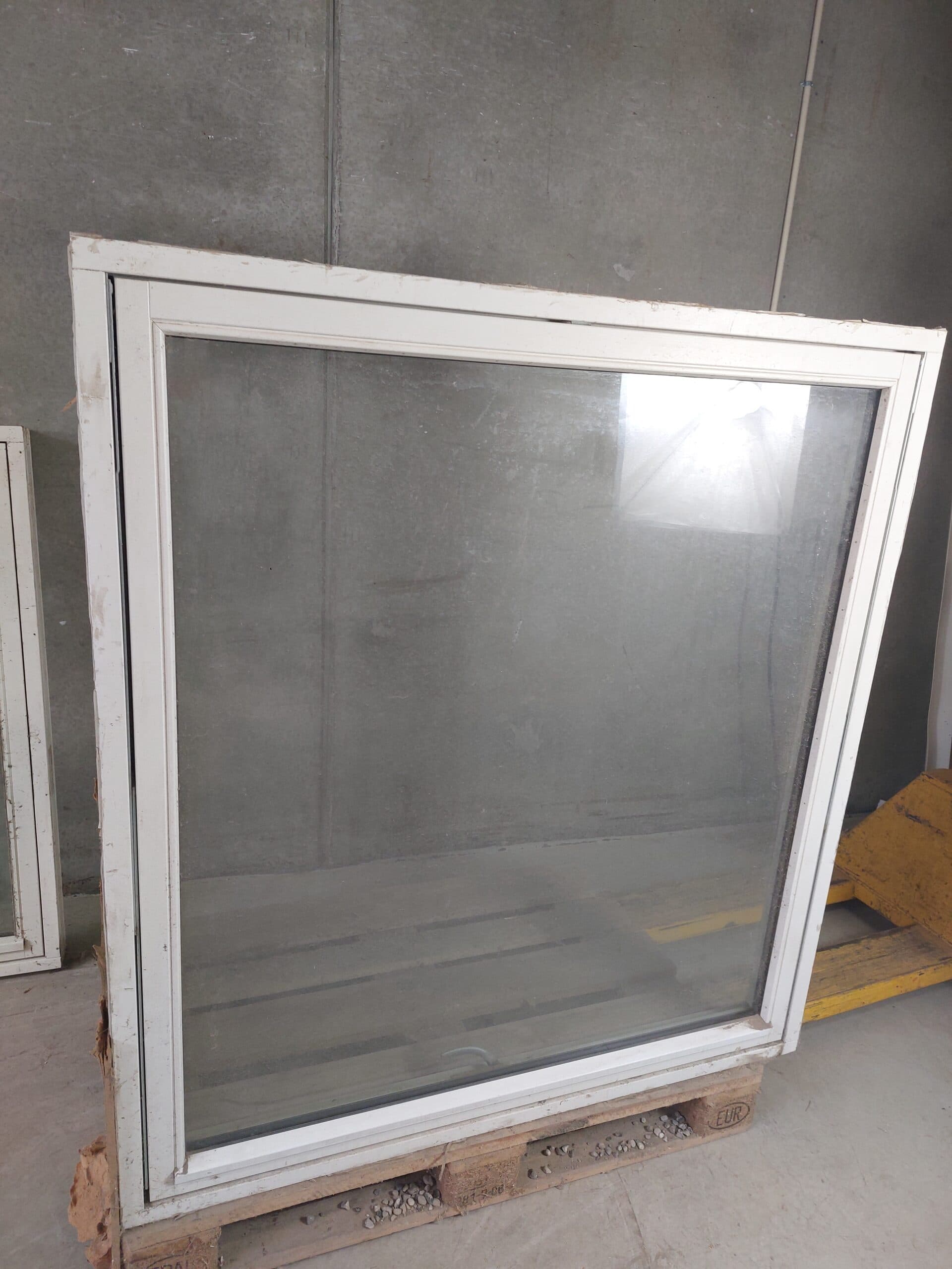 Vendevindue 128,8×139,8cm - 1