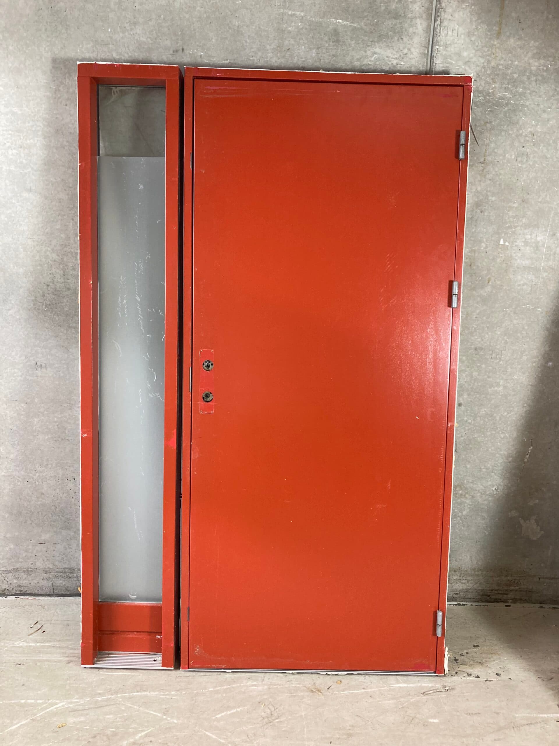 Pladedør med sideparti 131×212 cm – H - 1