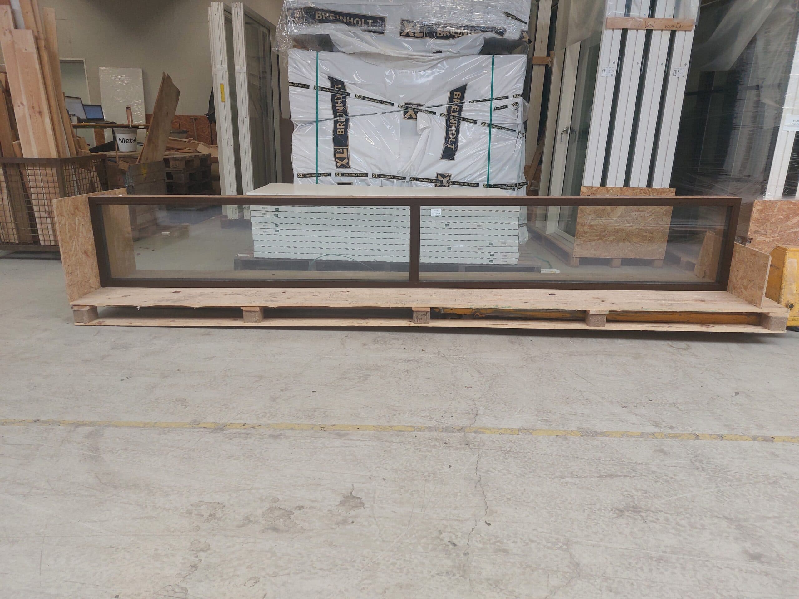 fastkarms vindue 384×55,6cm - 1