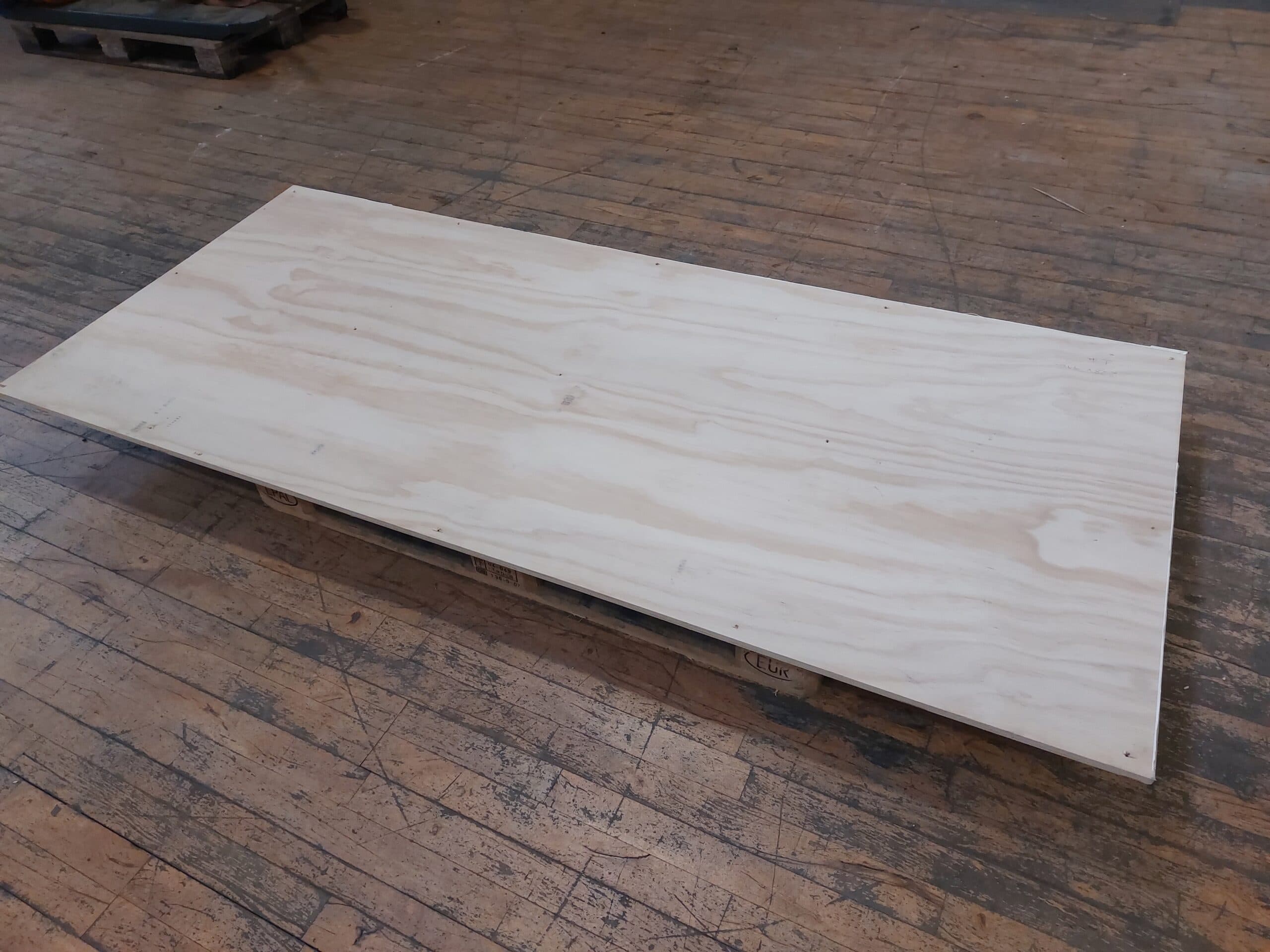 Krydsfinérplade 99x228cm 15mm - 1