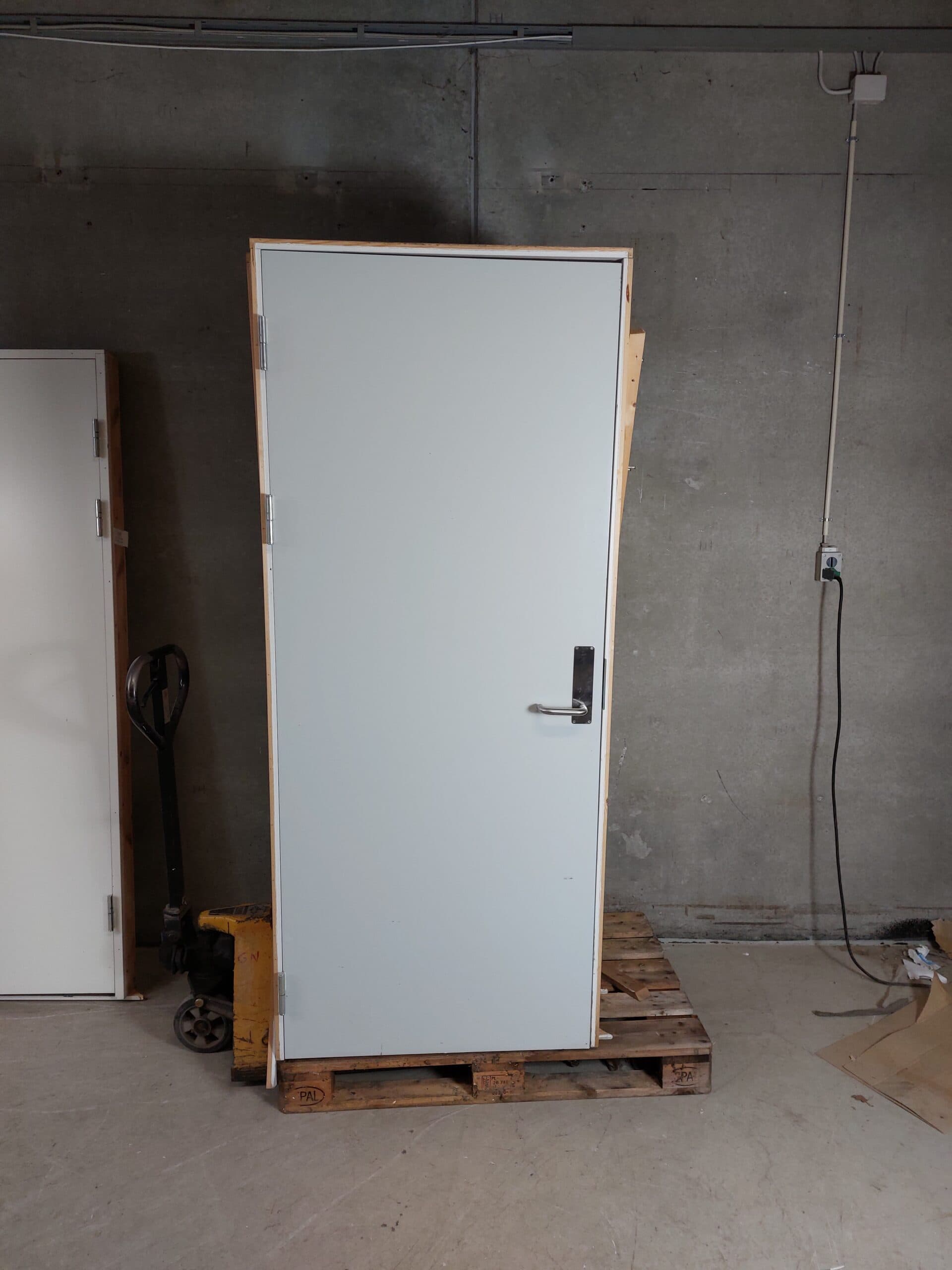 Branddør BD-30 klassificeret 88x208cm - 1