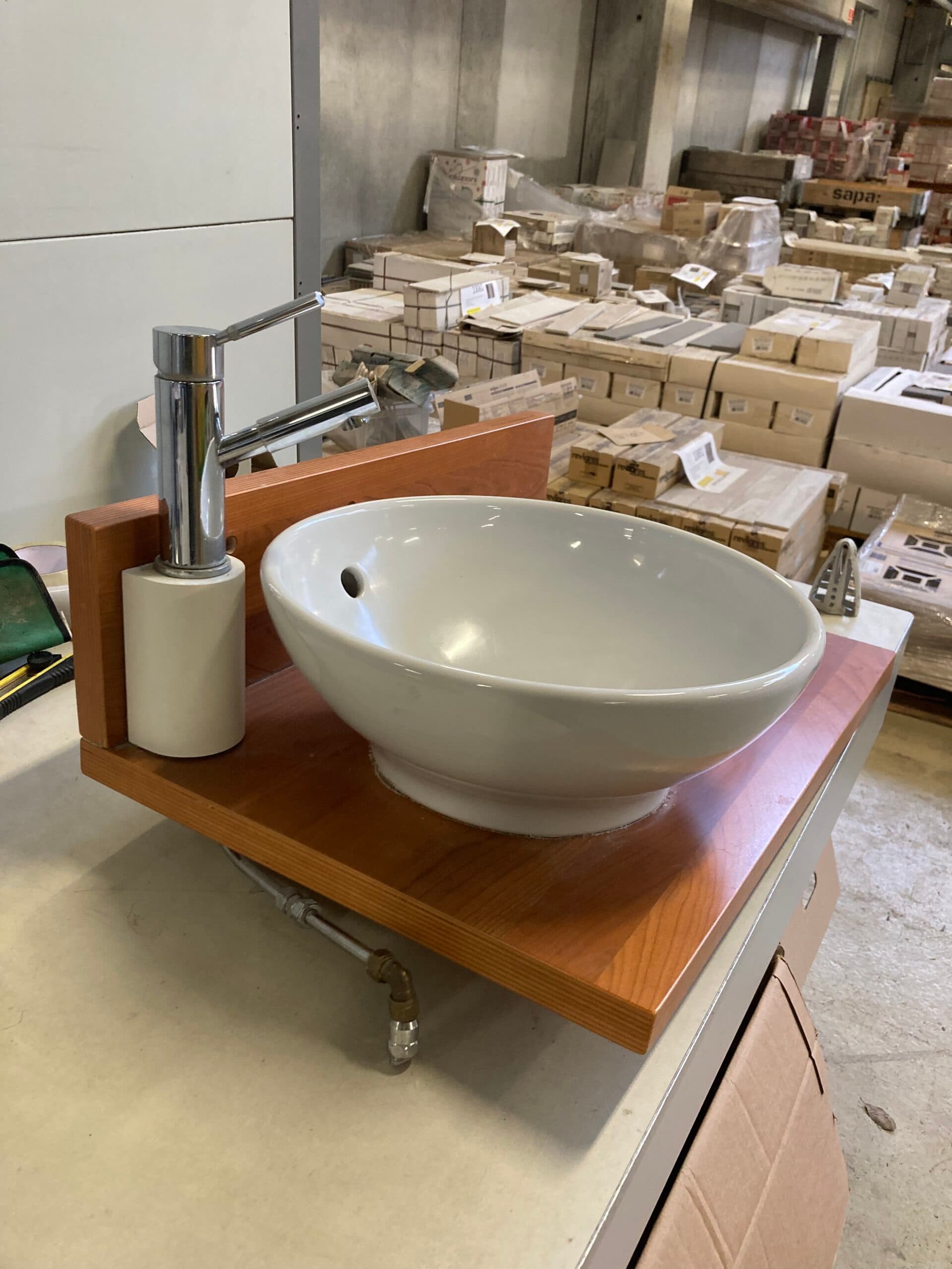 Skål-vask Ø400 med armatur - 1