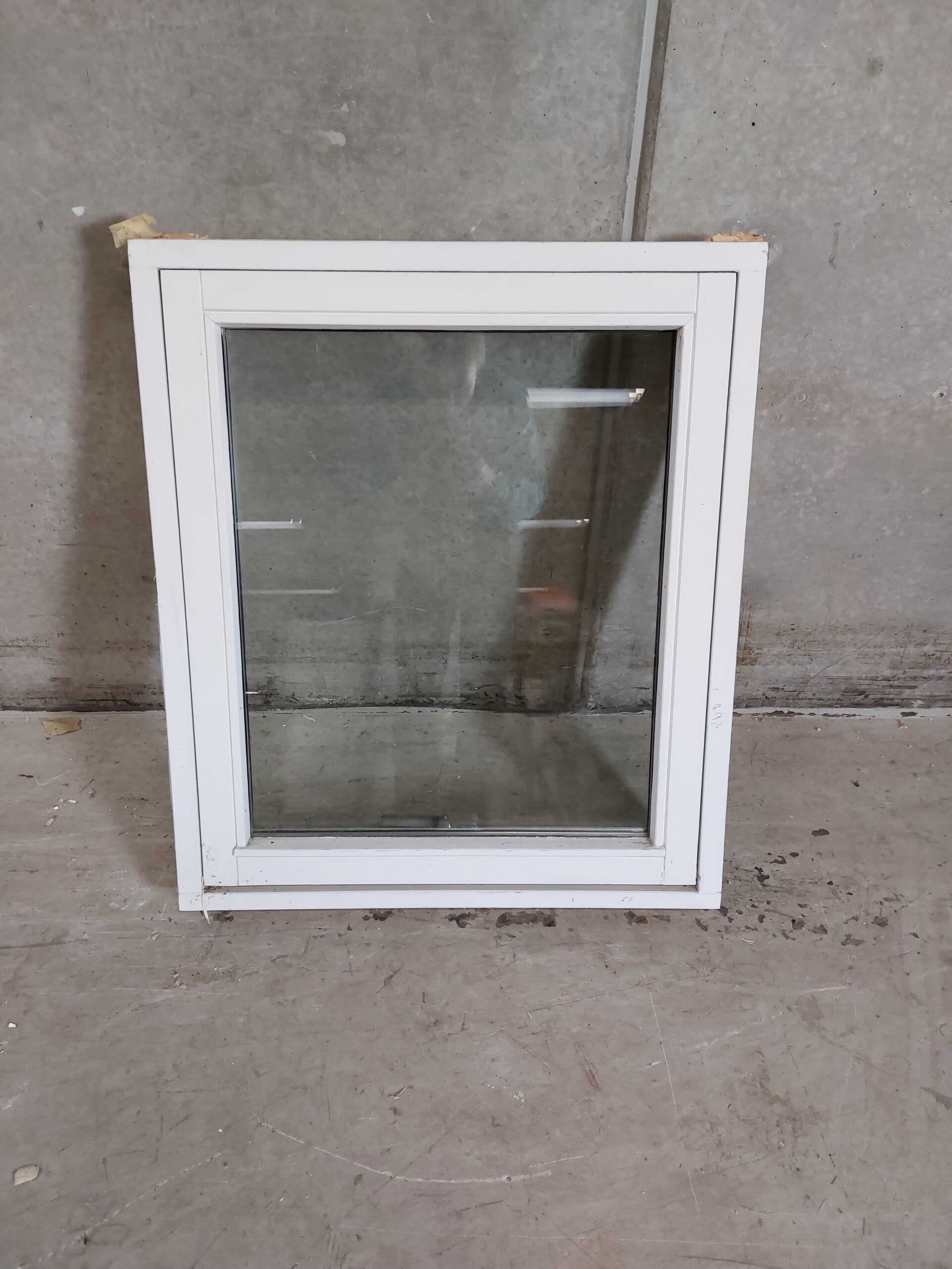 Topstyret vindue 69x79cm - 1
