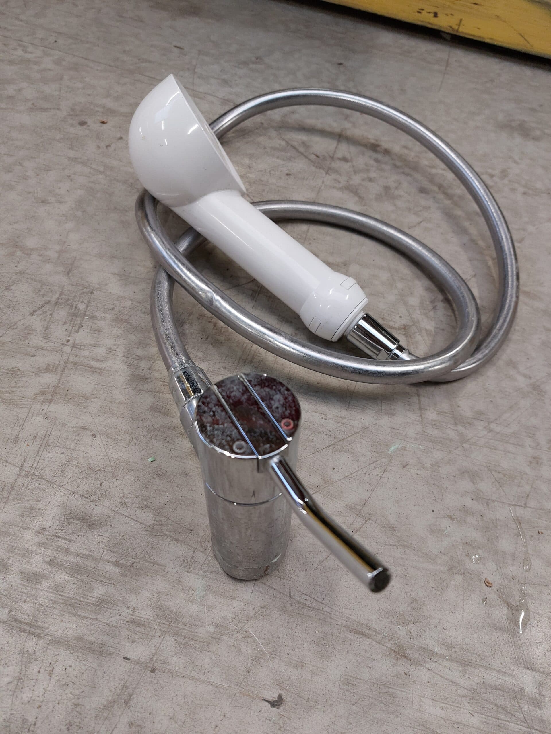 Luna brusearmatur mellem greb - 1