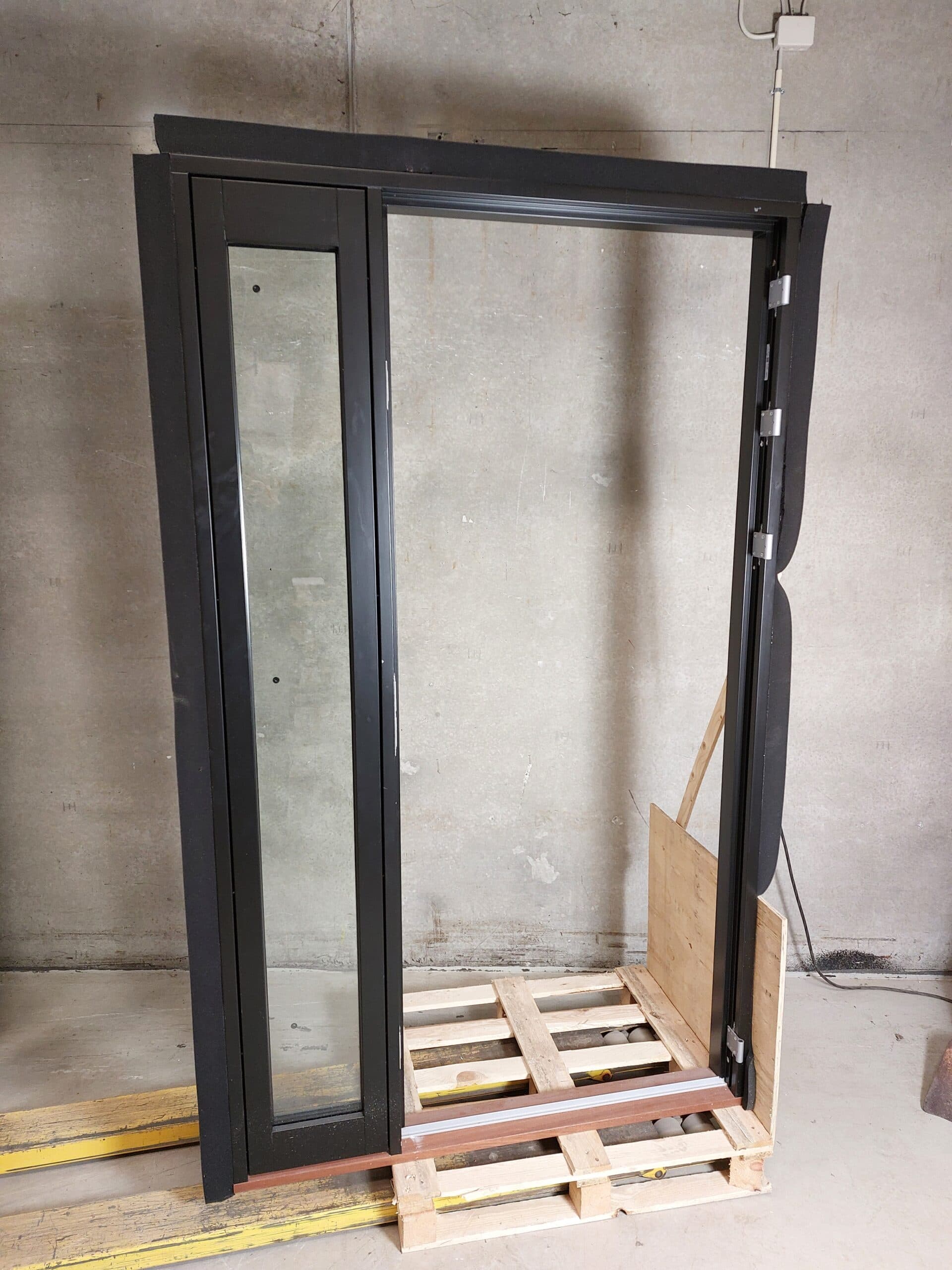 Facadedør-karm med sideparti 124,8×211,8cm - 1