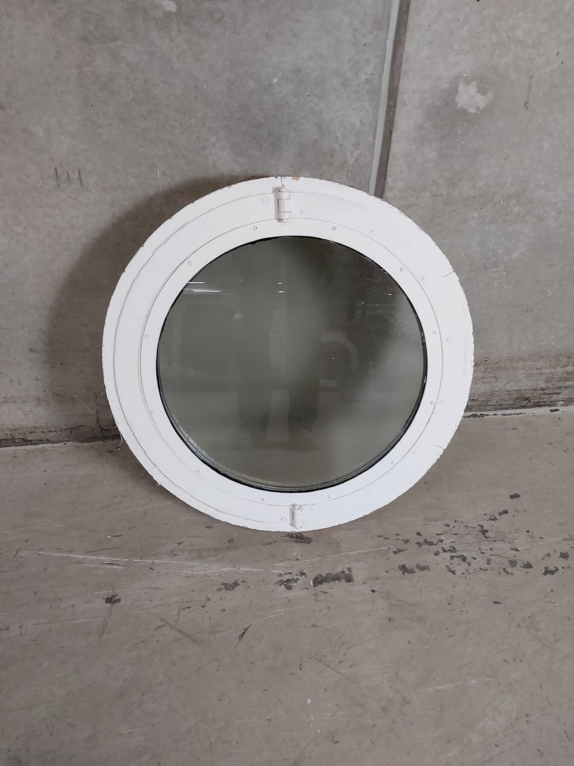 Rundt vende vindue Ø64,5cm