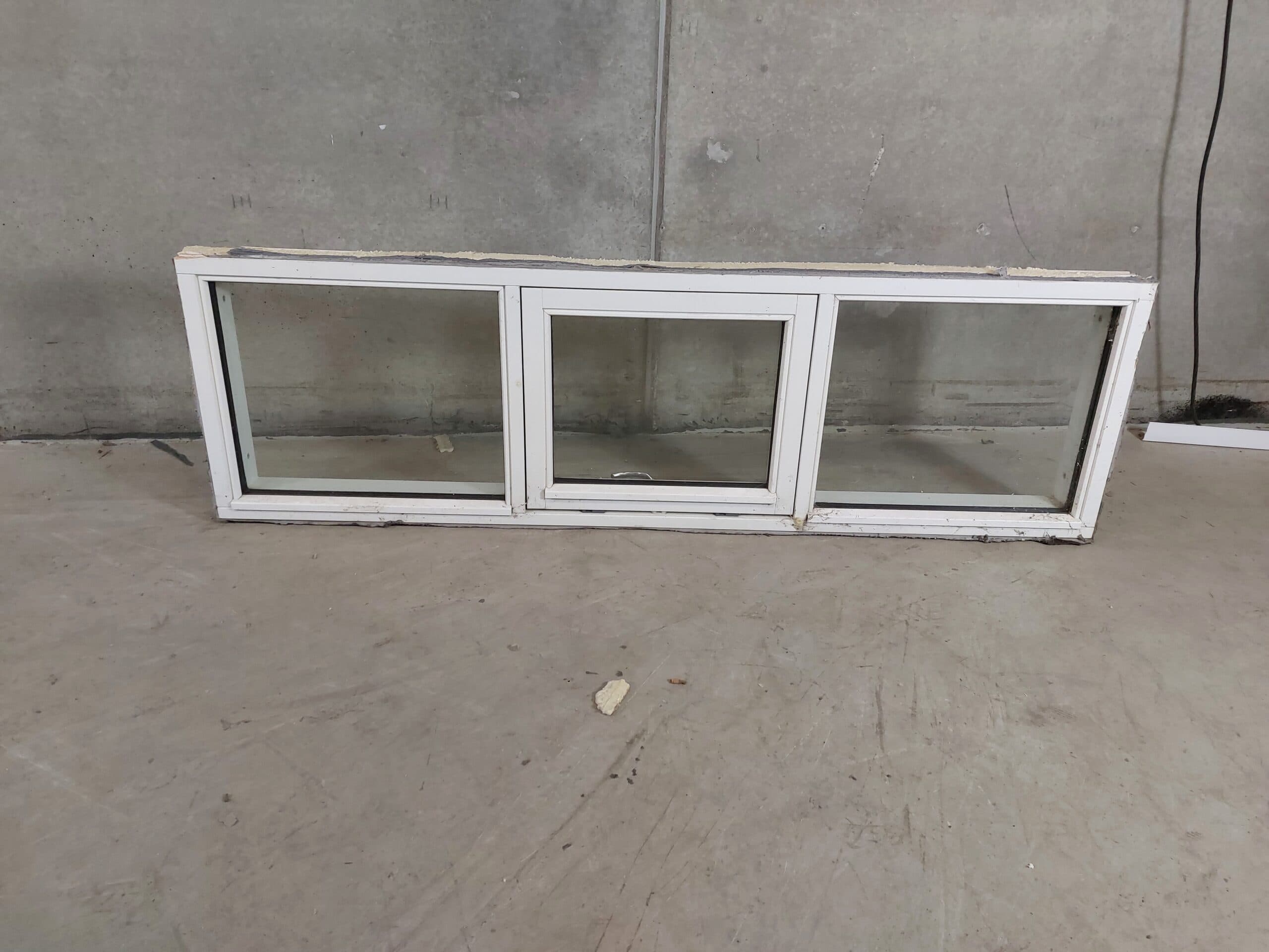 Fastkarm topstyret vindue 189x56cm