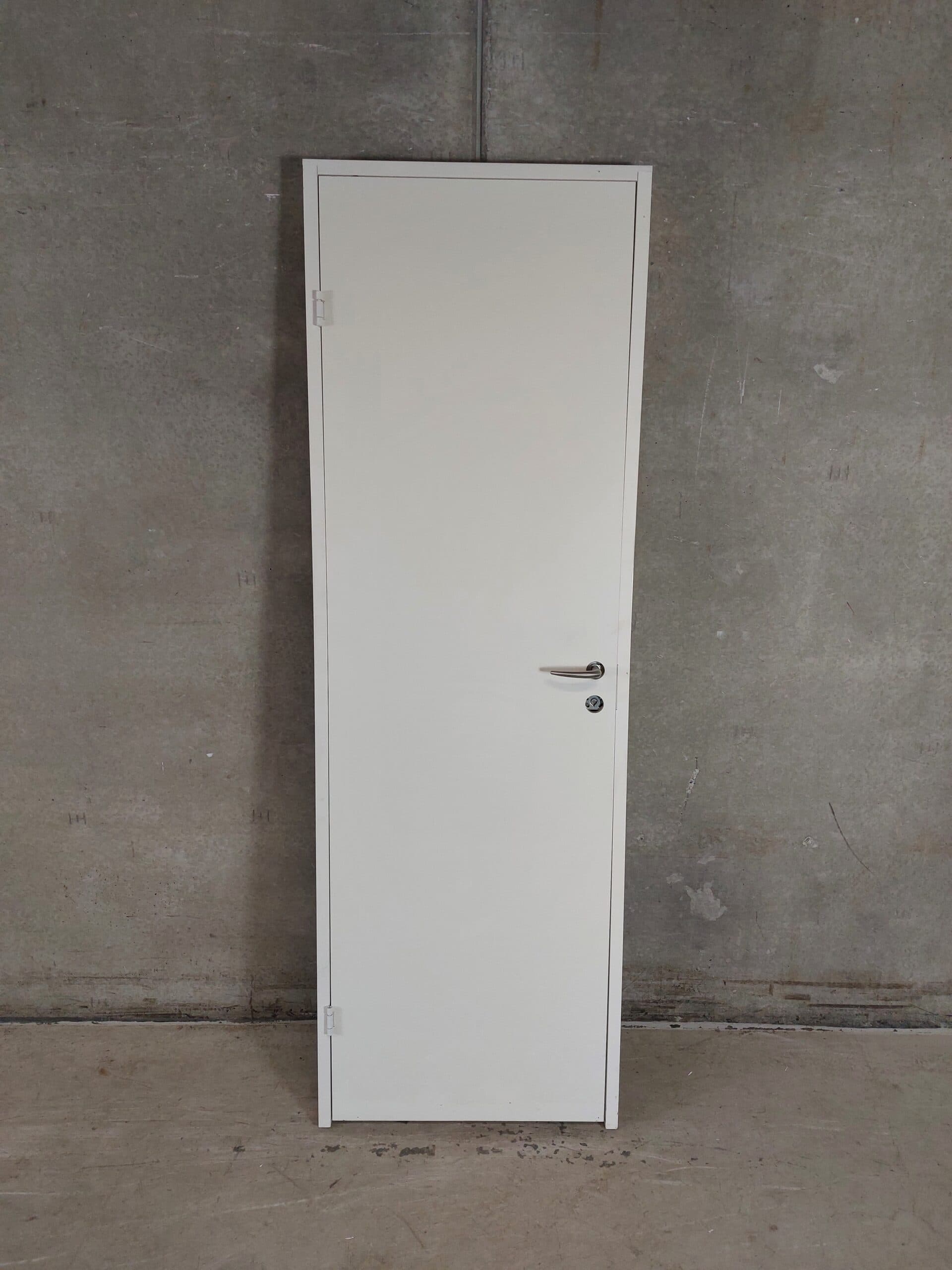 Indvendig dør 68,5x209cm