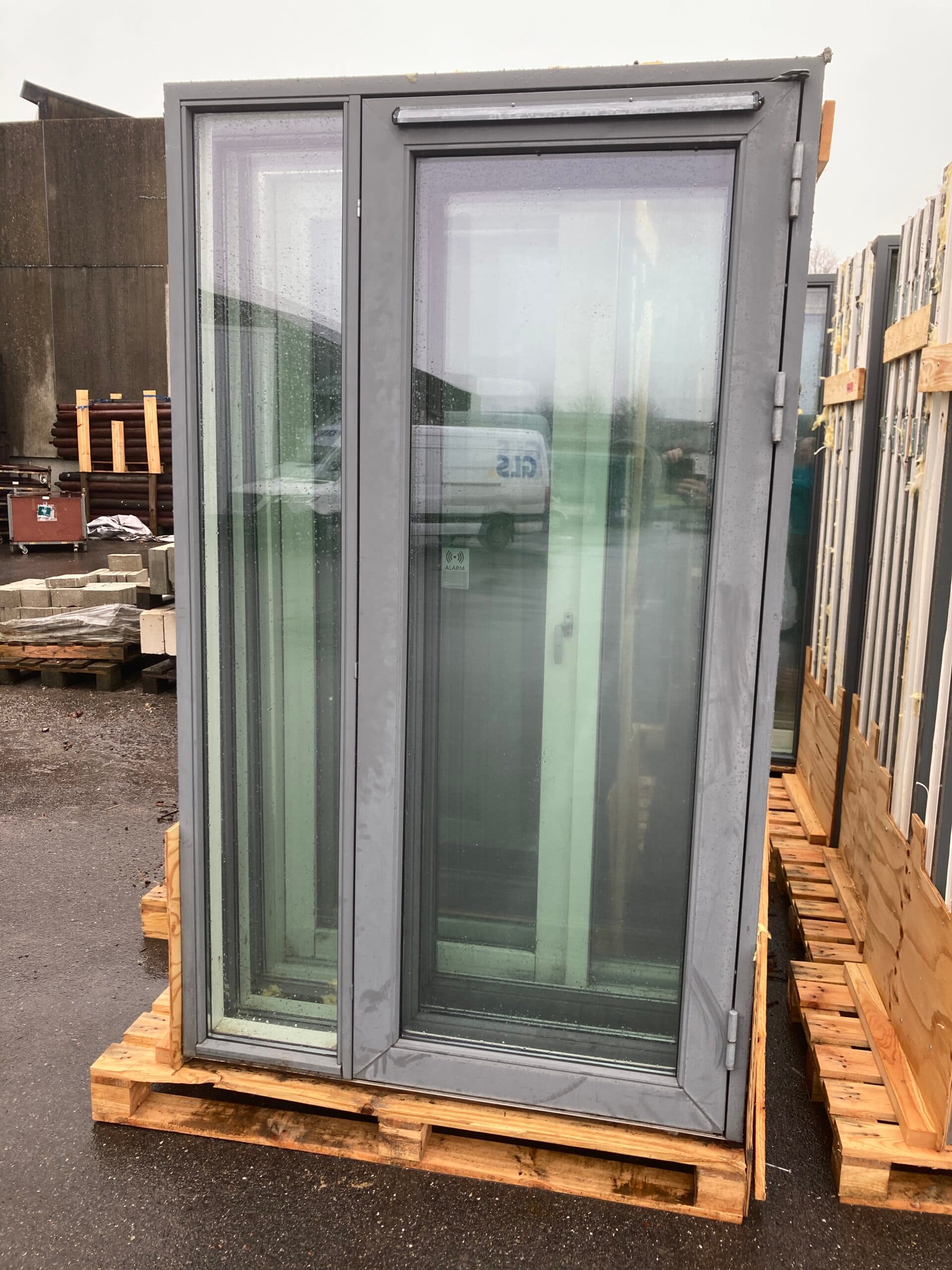 Terrassedør Idealcombi med sideparti 128x213cm.