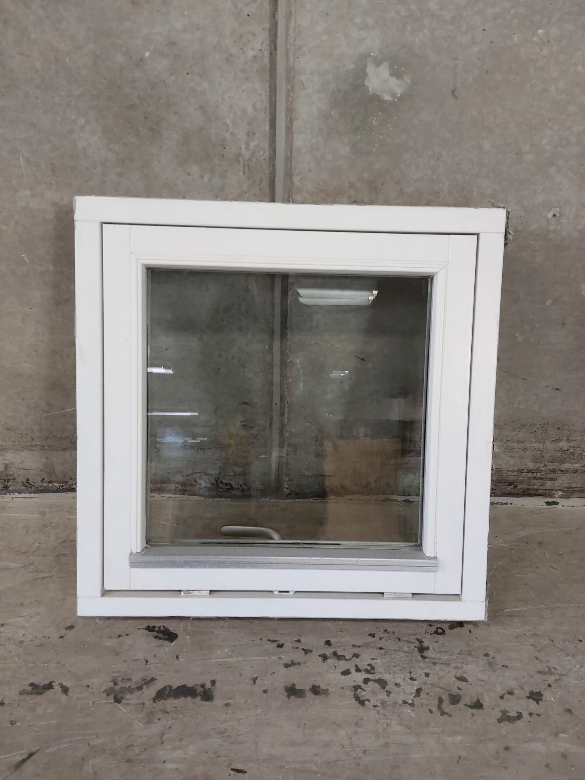 Topstyret vindue 59x59x11,5 cm. - 1