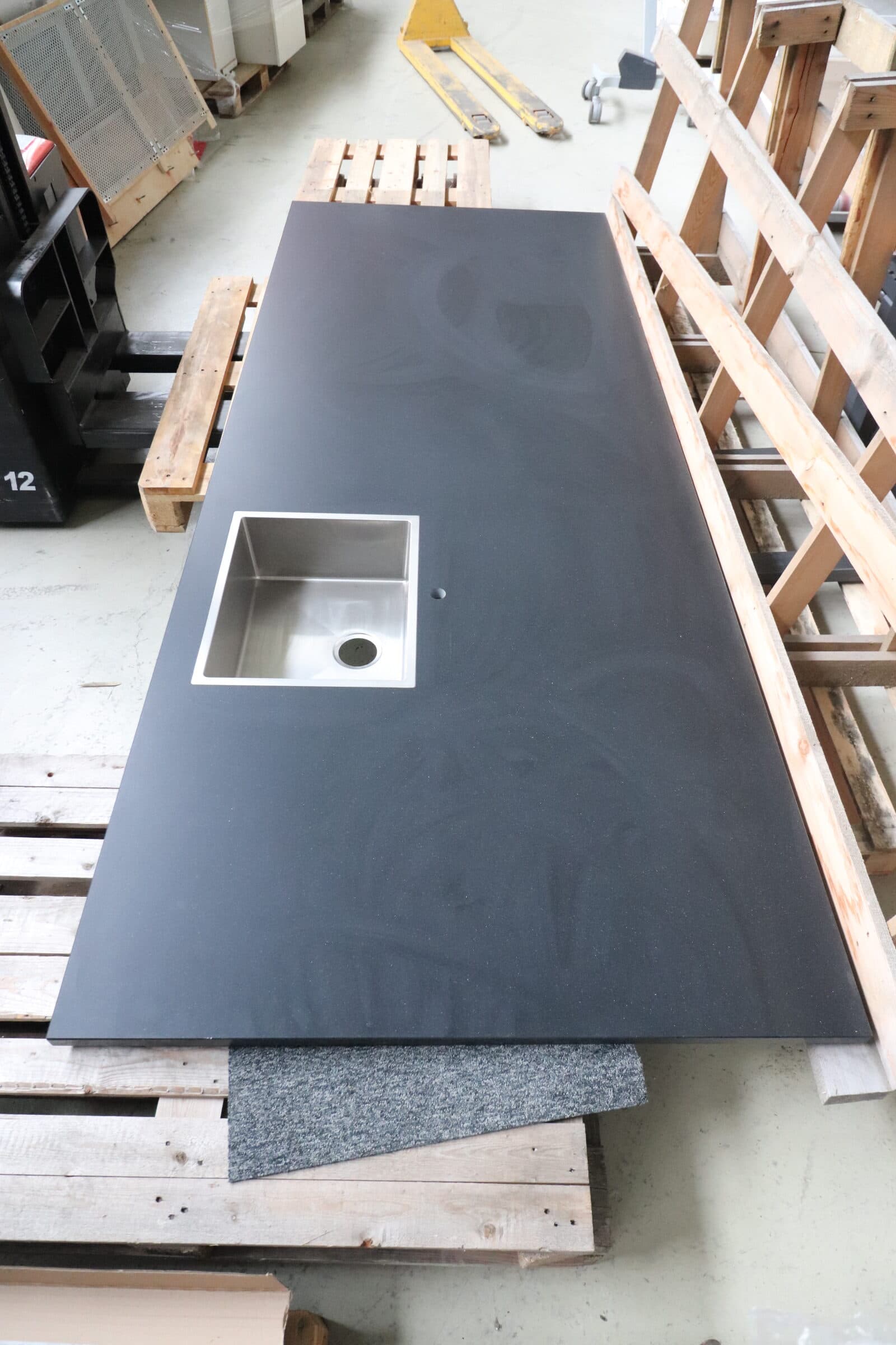 Bordplade Silestone 30mm tyk Negro Tebas