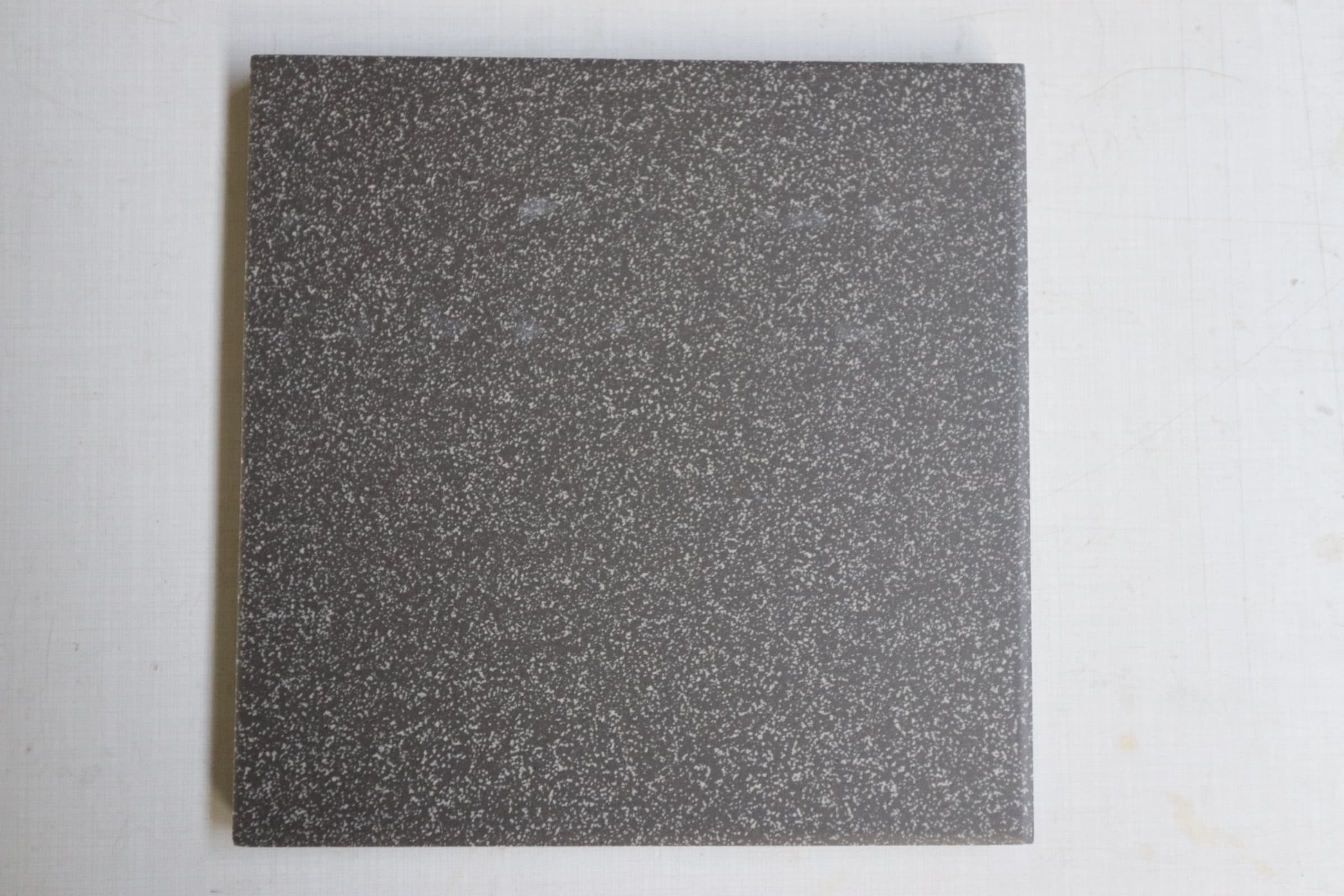 Gulvflise 15x15cm Pris pr m2 - 1