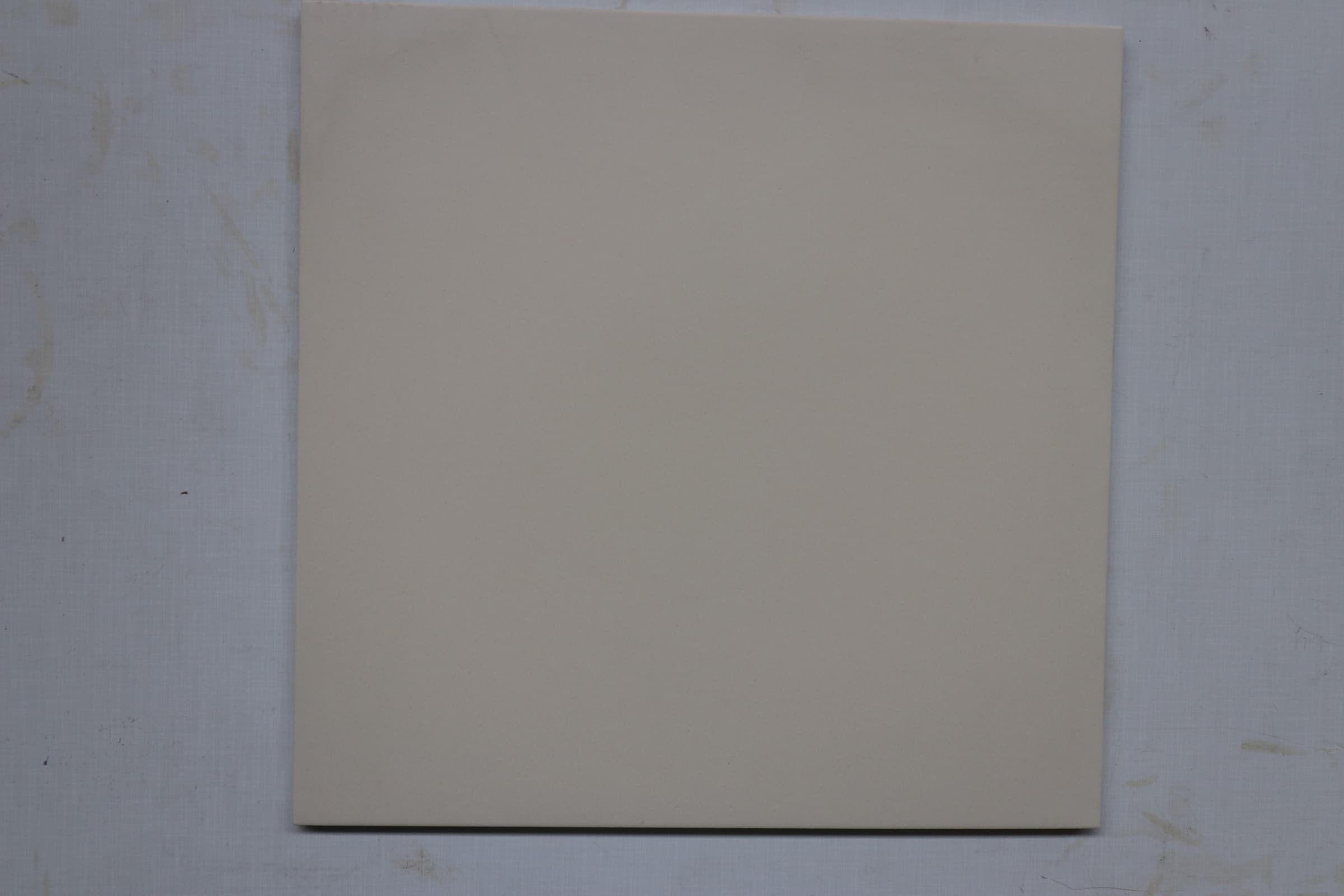 Gulvflise 40x40cm Beige. pris pr. m2