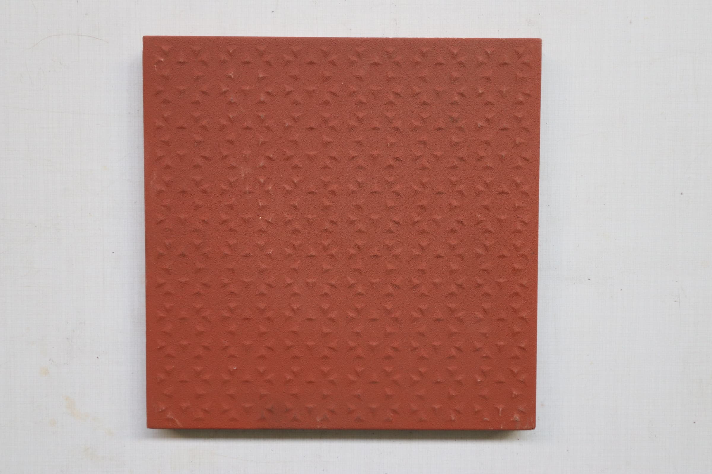 Gulv fliser keramisk skridsikker 15x15cm Pris pr m2 - 1