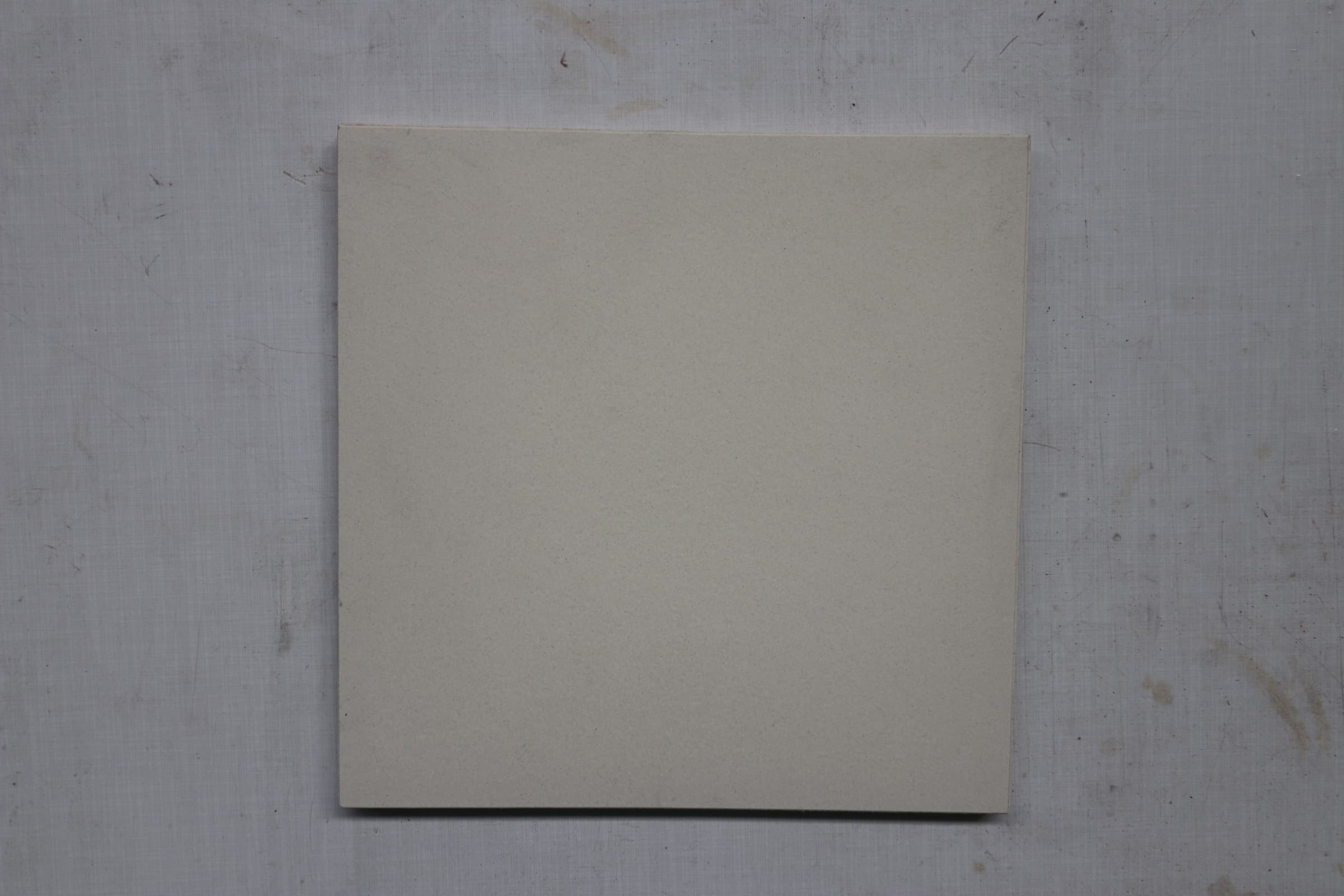 Gulvflise keramisk 21x21cm Beige. pris pr. m2 - 1