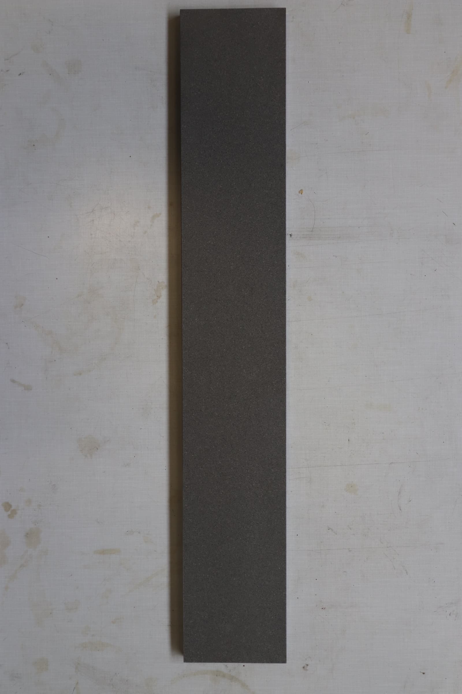 Uglaseret antracit grå keramik flise 10x60cm. Pris pr m²