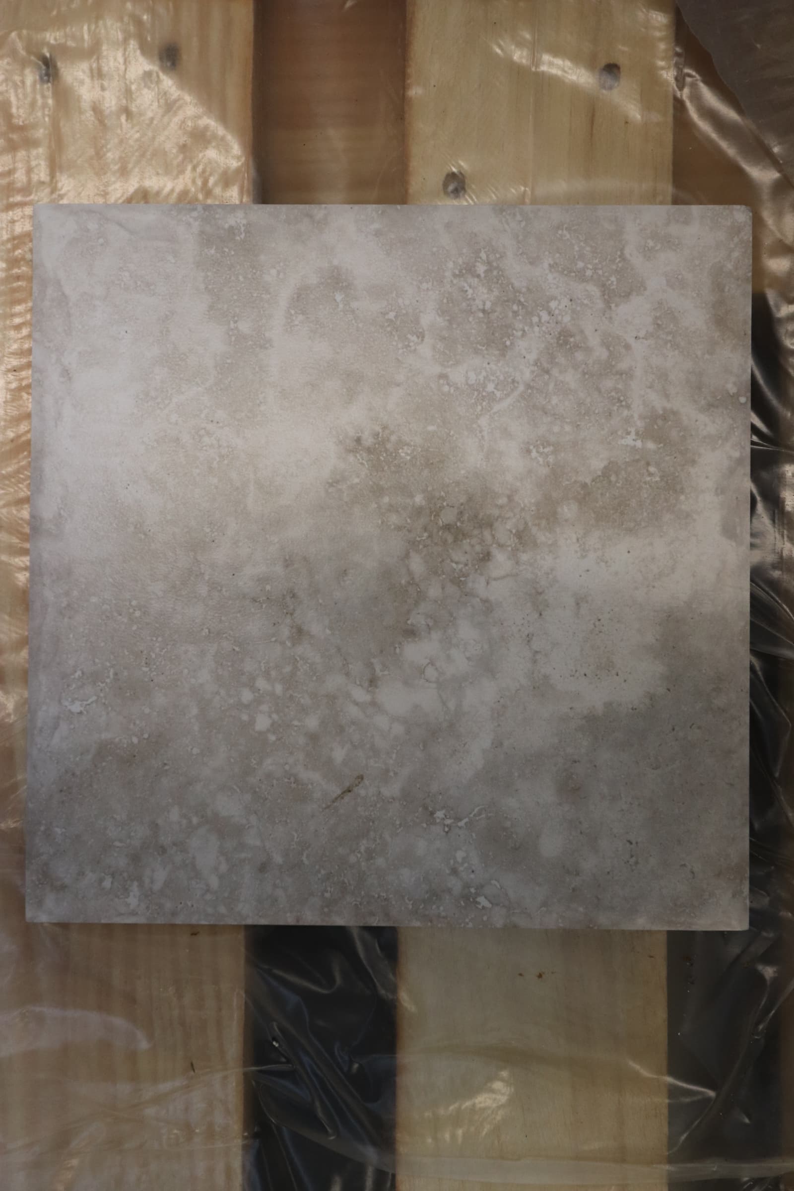 Glaseret gulv og væg flise 25x25cm Marmoreret hvid - 1