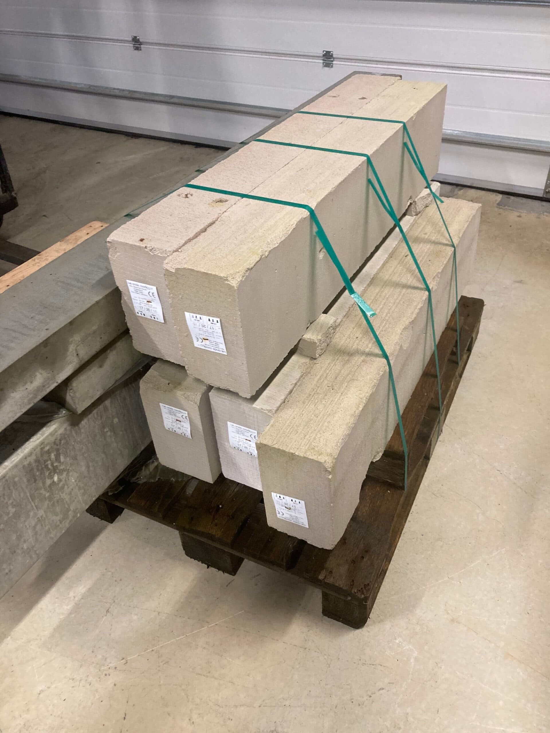 Xella bærende Porebeton overligger 117x26x15cm - 1