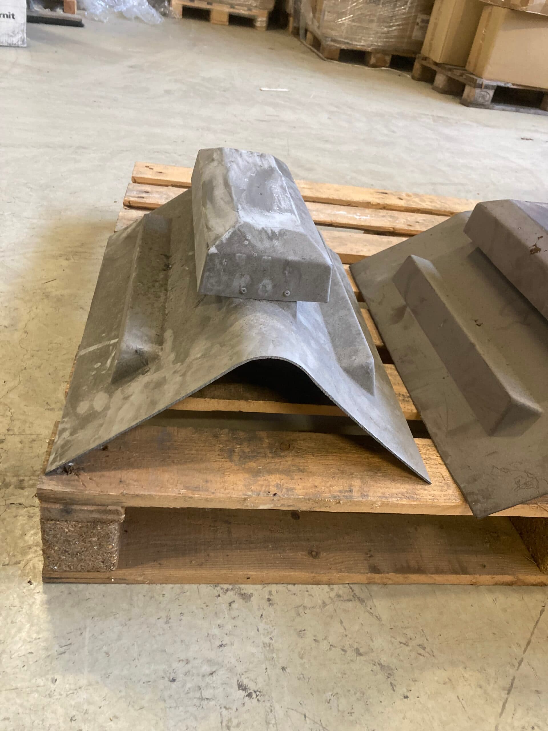 Ventilations hætte til tagryg 45-50gr. Grå - 1