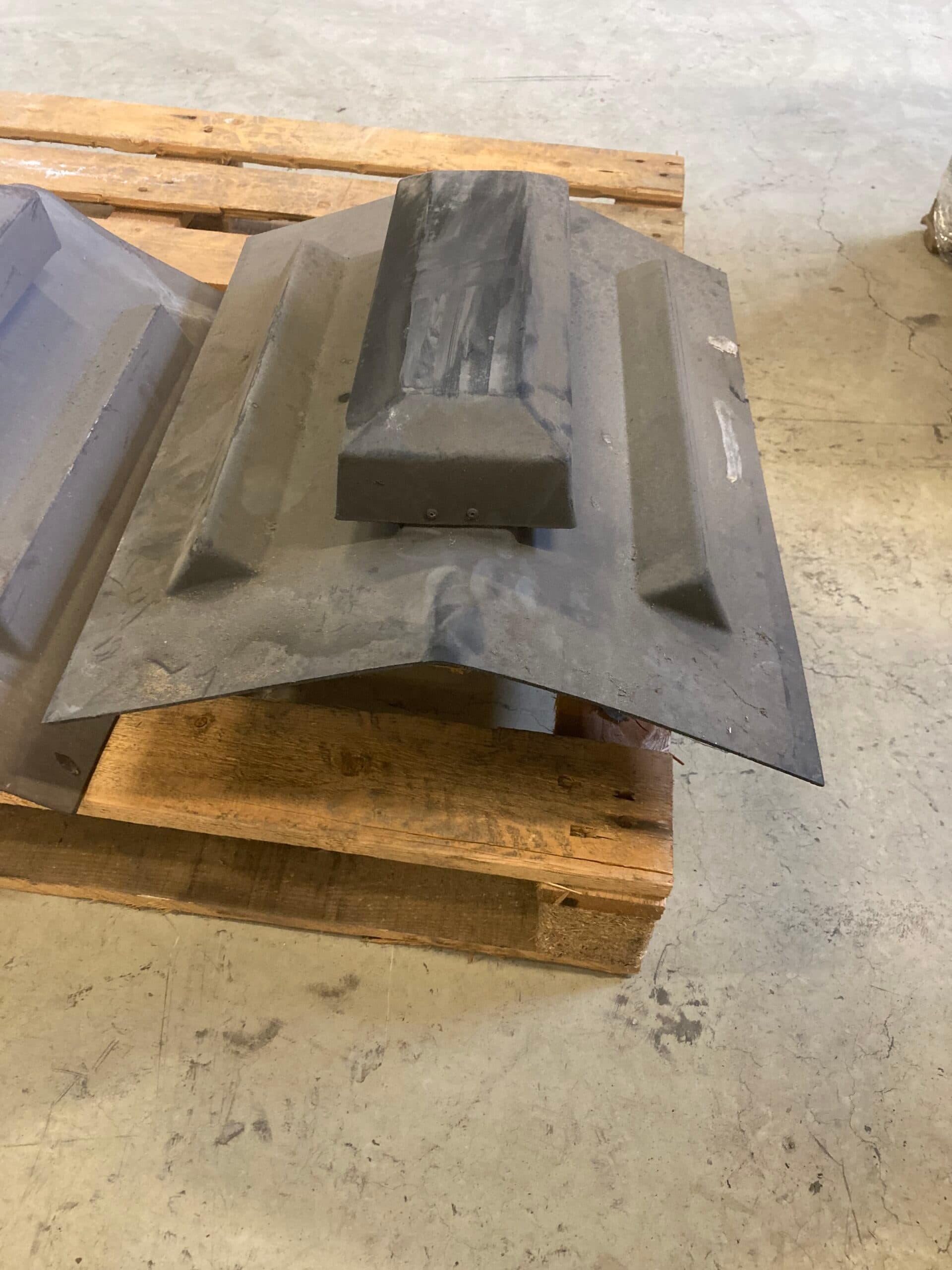 Ventilations hætter til tagryg 20-25gr. Sort - 1