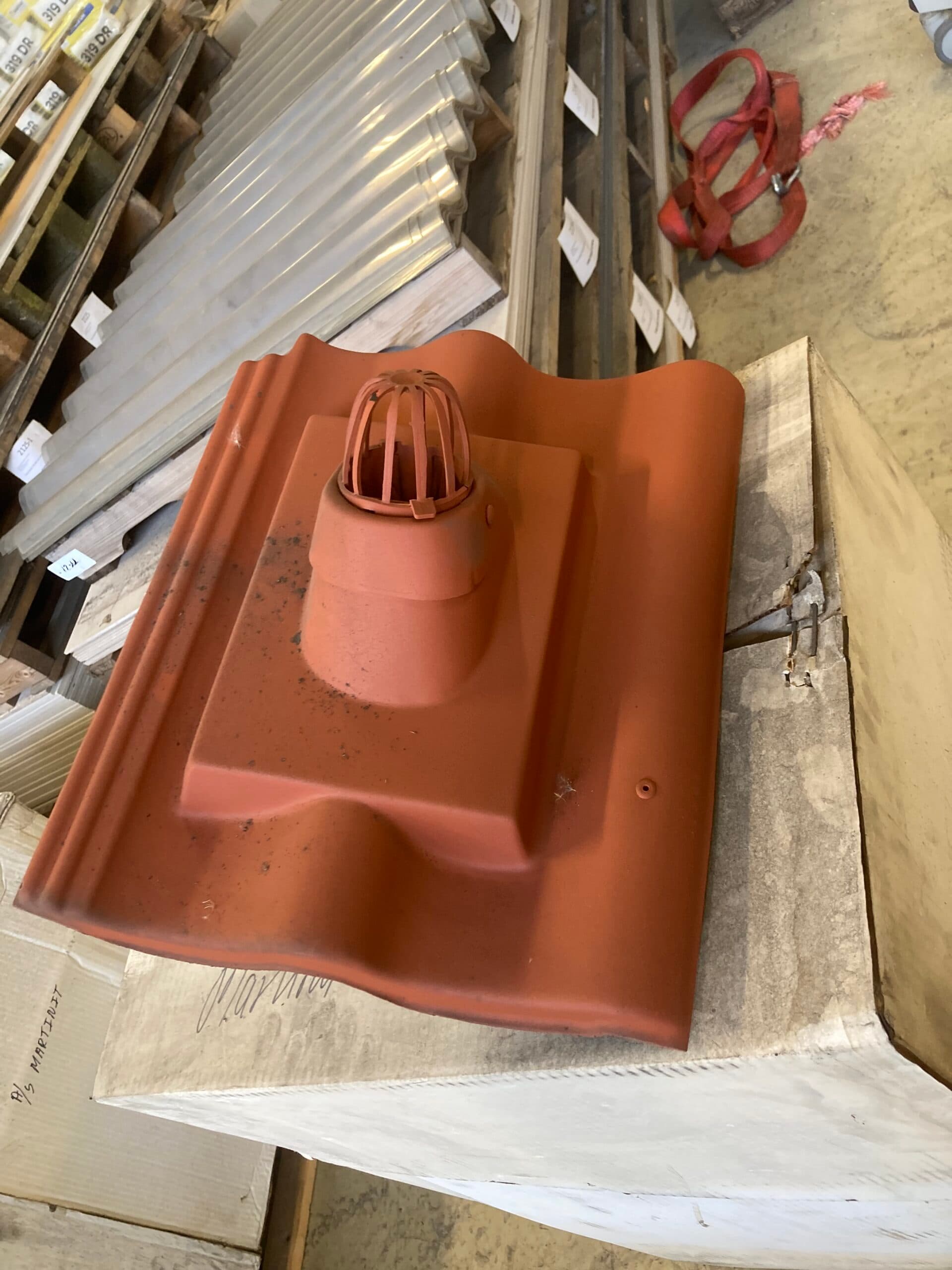 Faldstamme ø75 udluftning til tagsten model Hulta, Teglrød. - 1