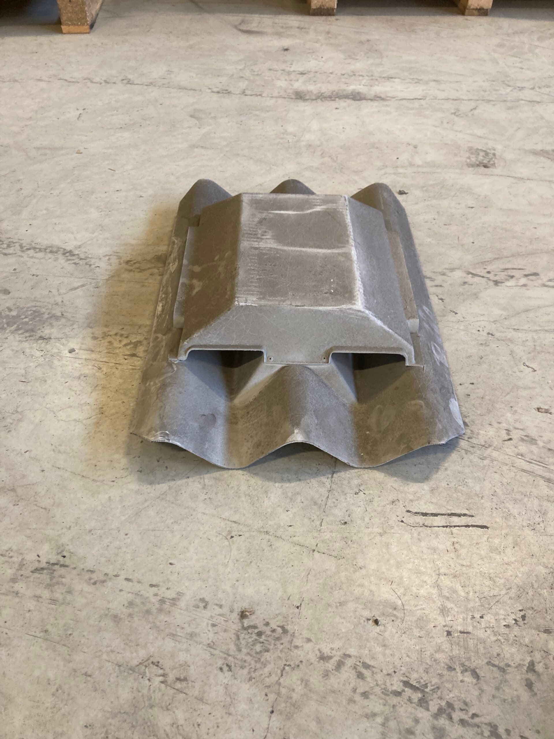 B6 Ventilationshætte til tagflade. Grå - 1