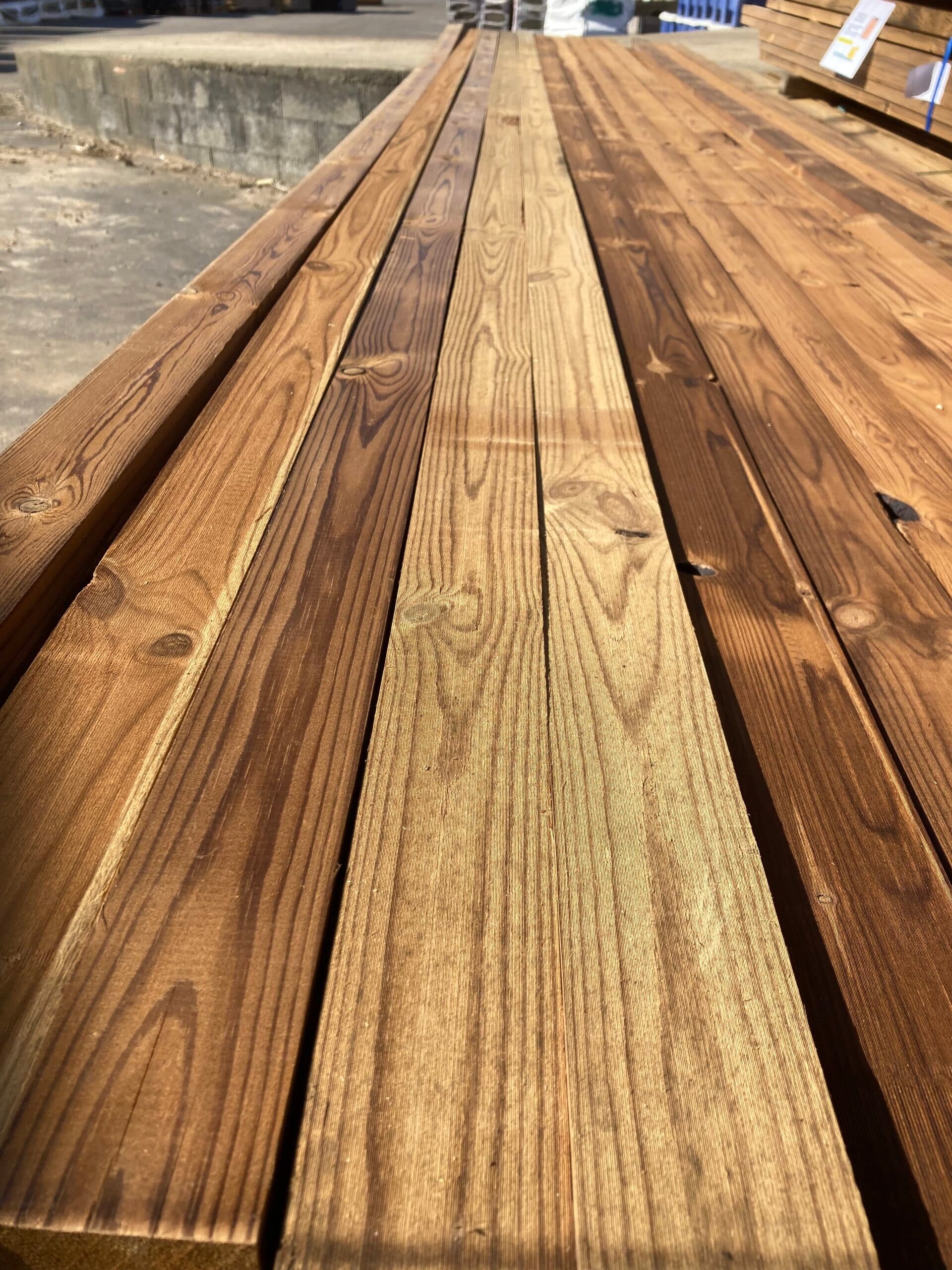 Thermotræ fyr 21x67mm. paintcut på facaden - 1