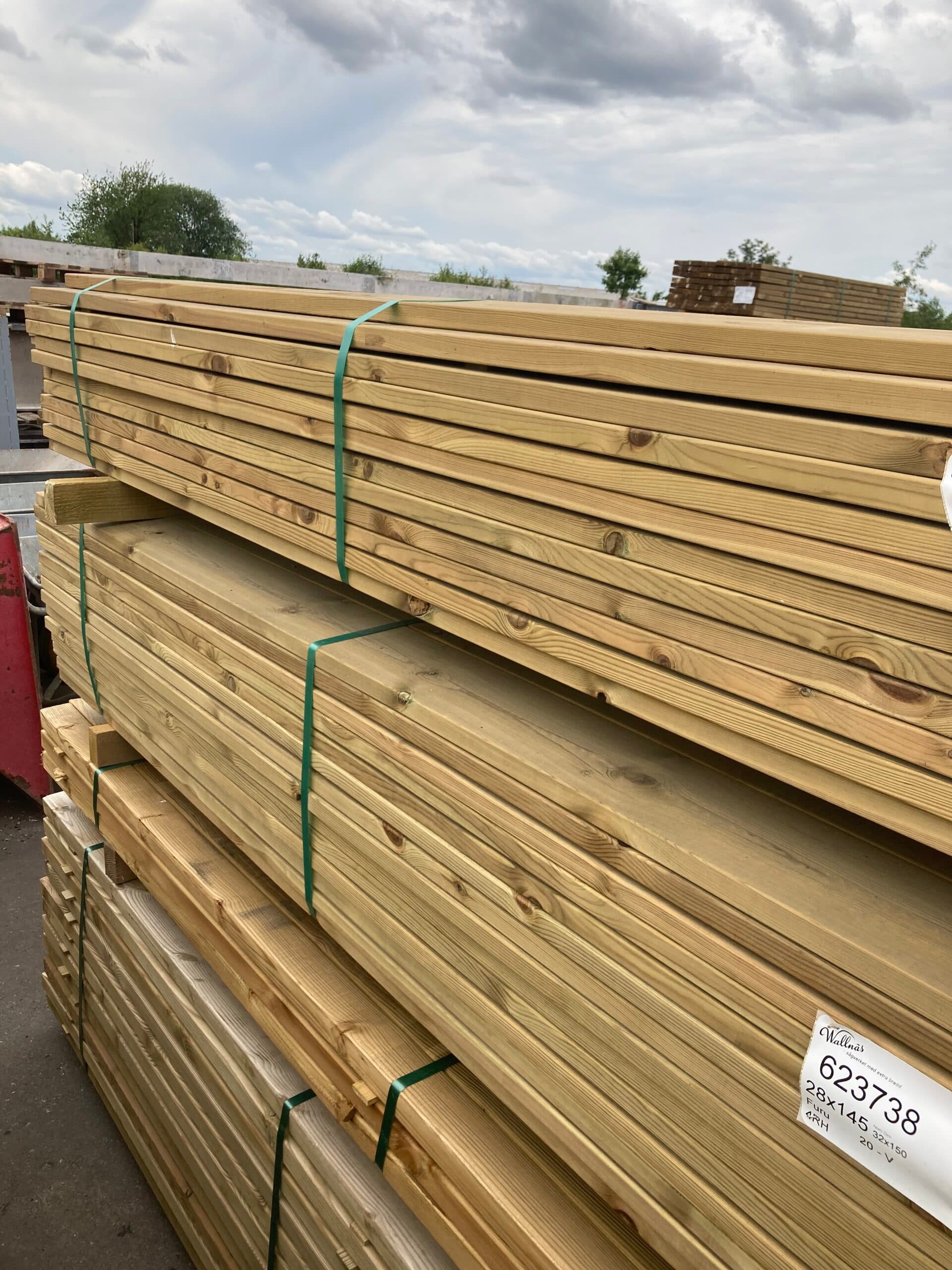 Trykimprægneret brædde 28x145mm. Høvlet. - 1