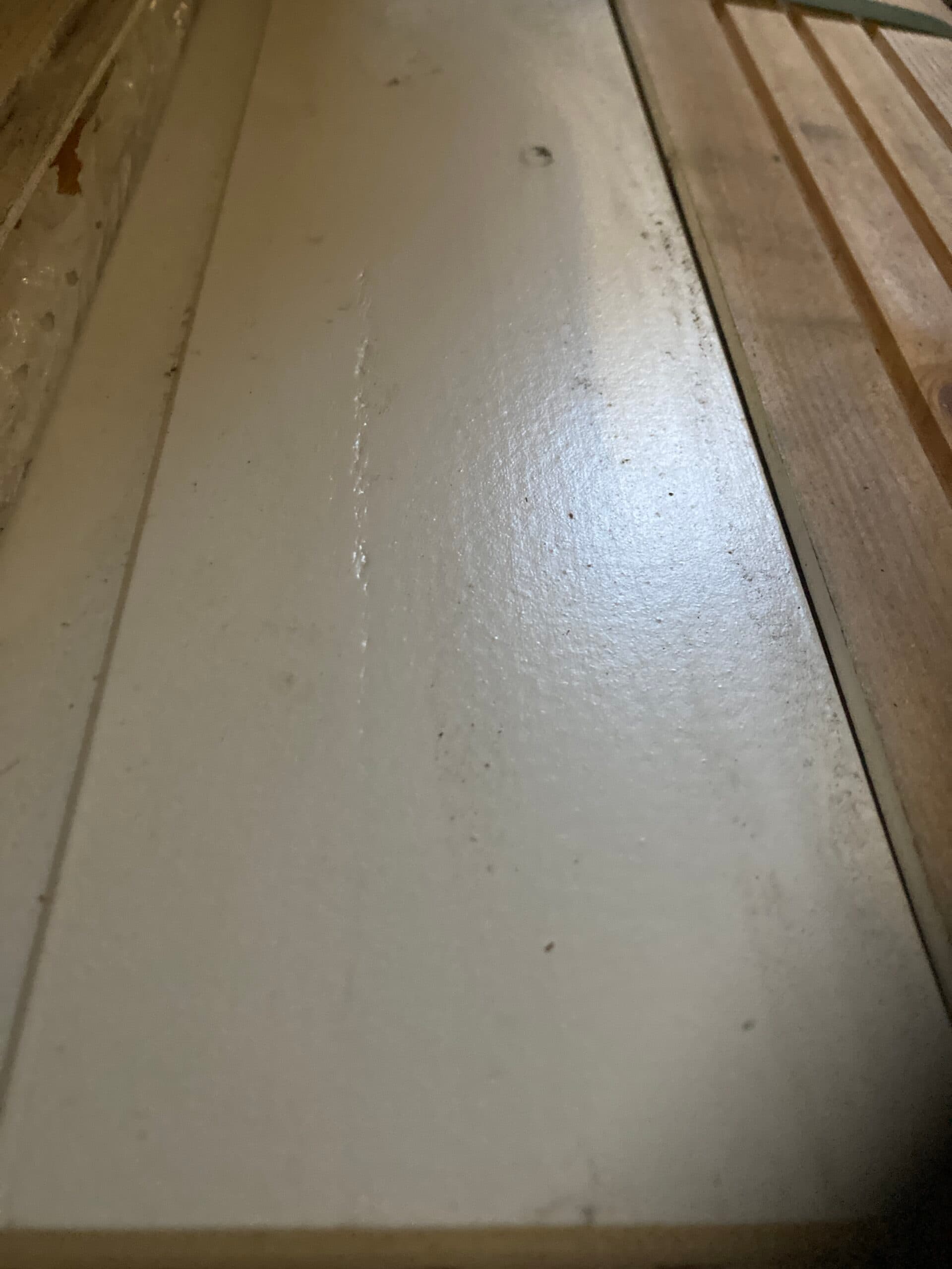 Hvidmalet profilbrædder 15x120mm. 125,10kr pr m² - 1