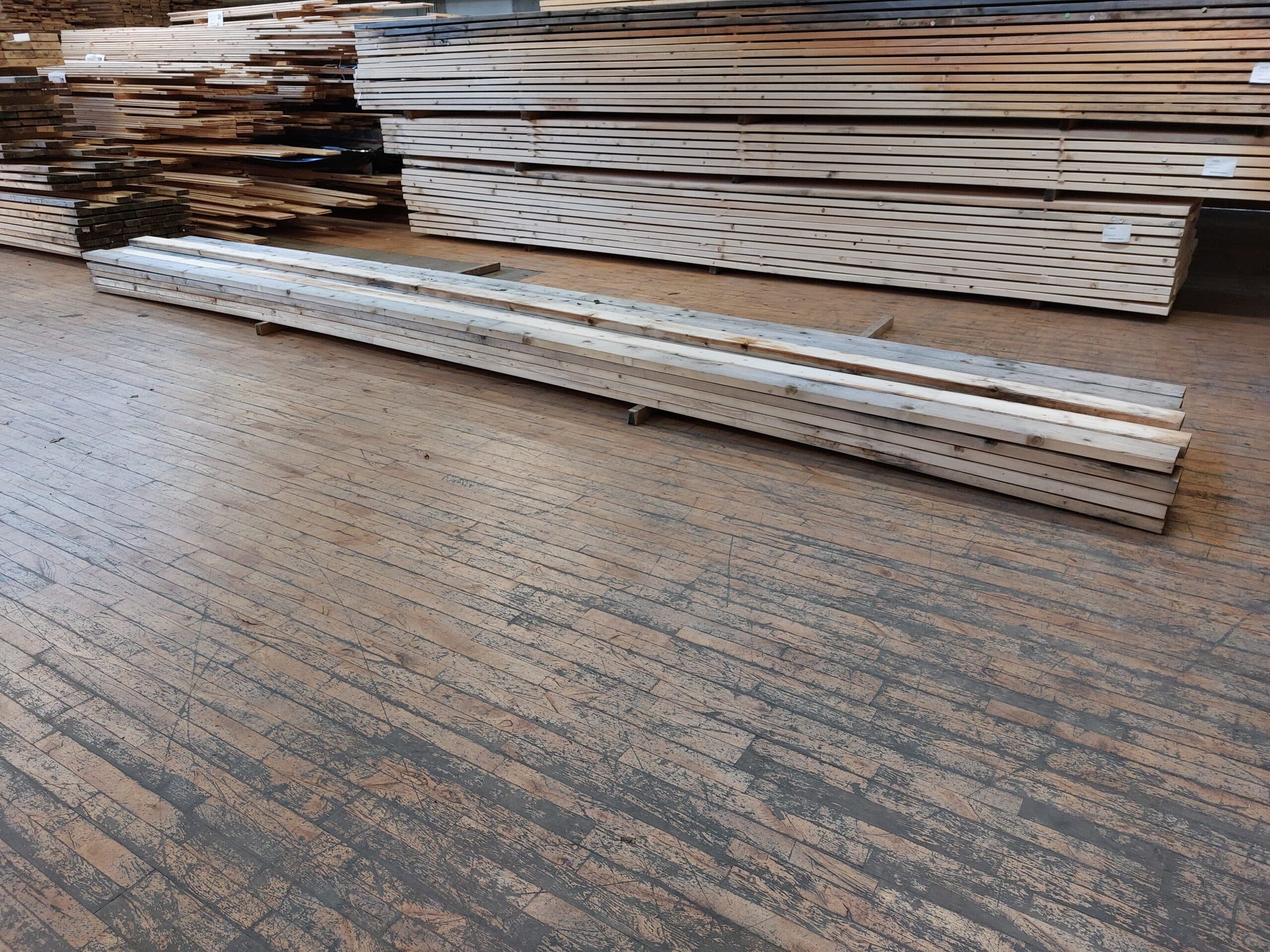 45x145mm C24 spærtræ. 7200mm. 27,19kr pr Lbm.