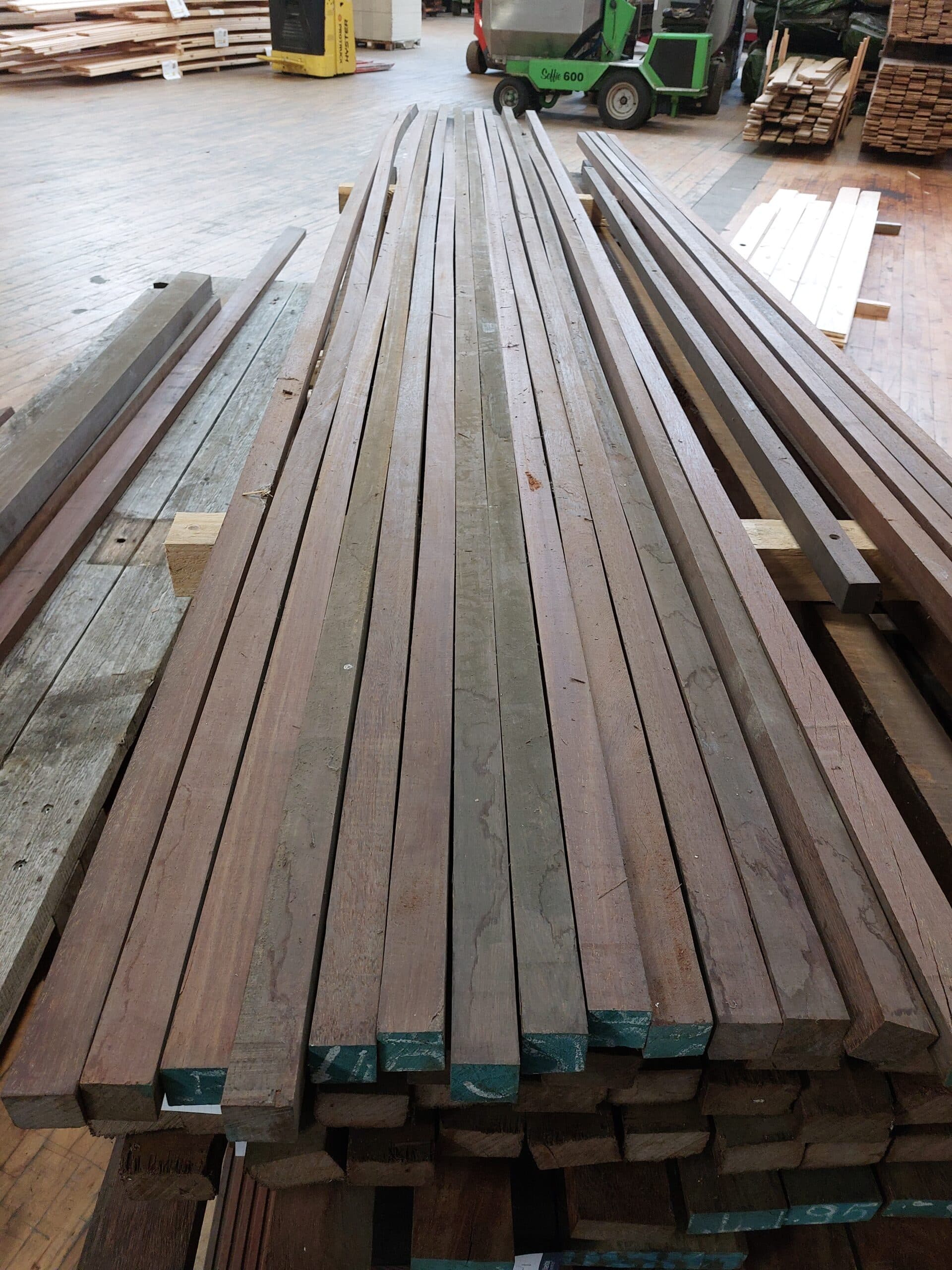 Azobe lister 40x40mm høvlet. 49,64kr. pr. Lbm.