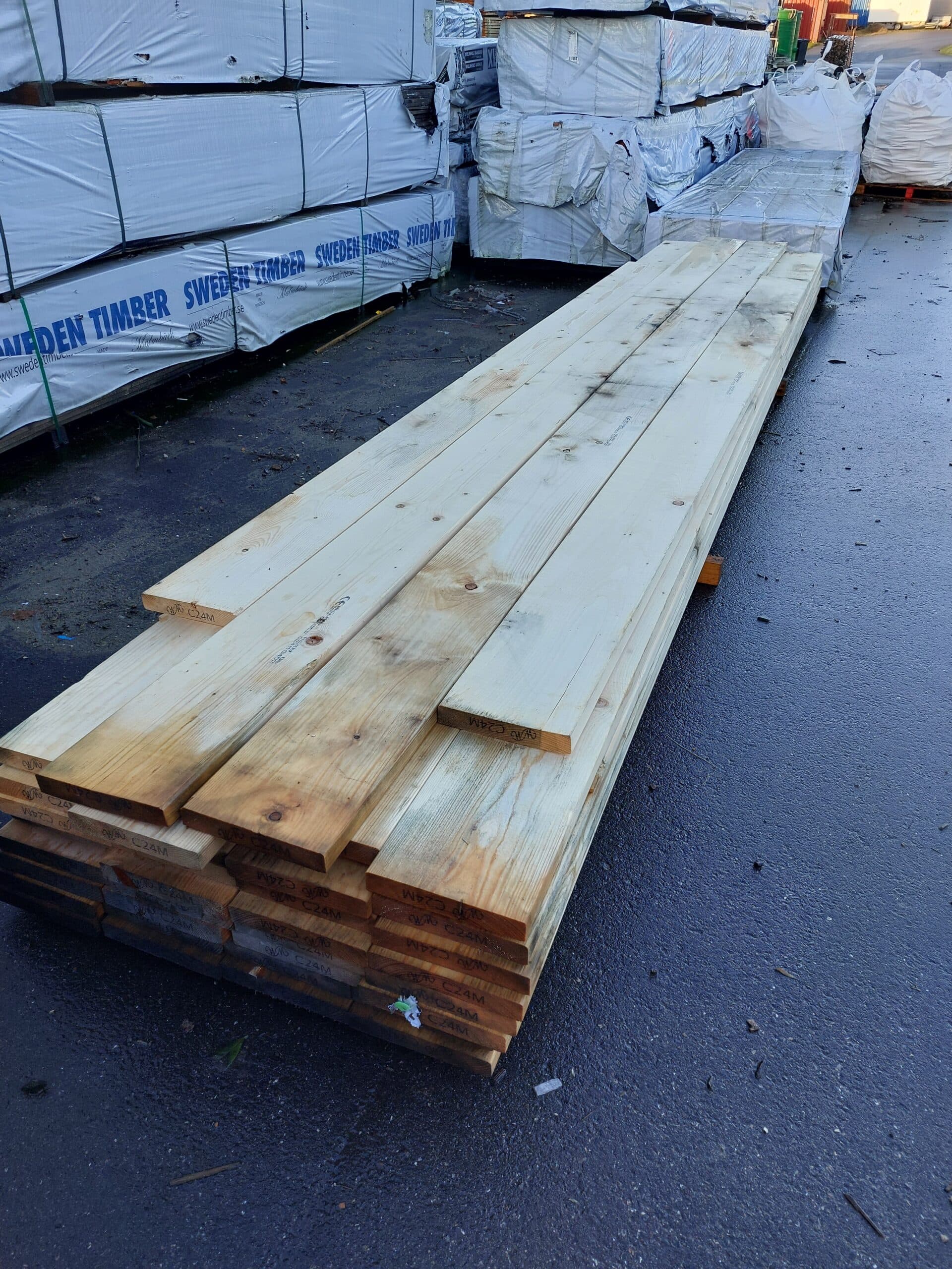 38x235mm. C24 spærtræ 5400mm. 37,21kr pr Lbm.